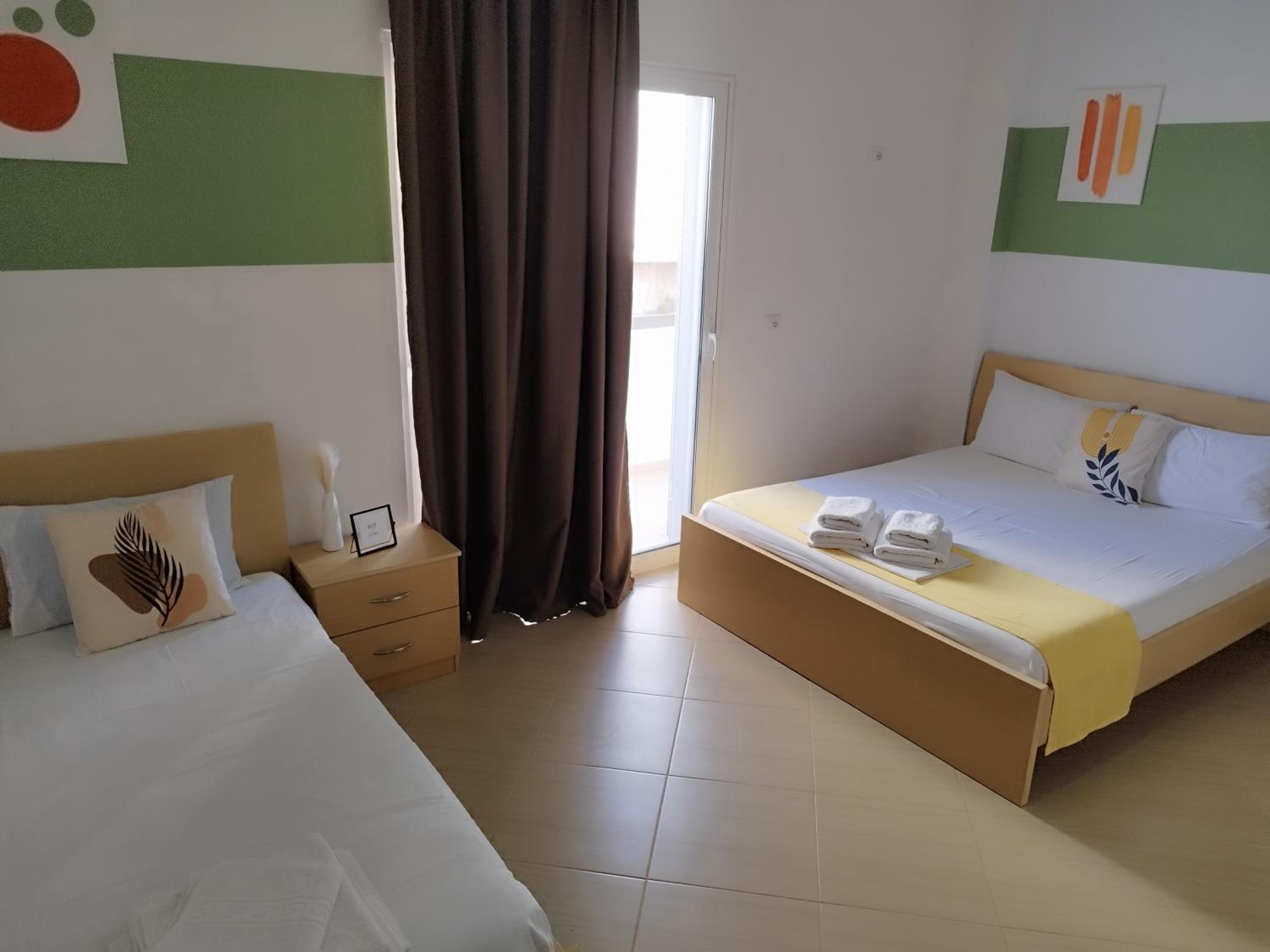 Iris Apartments Ksamil