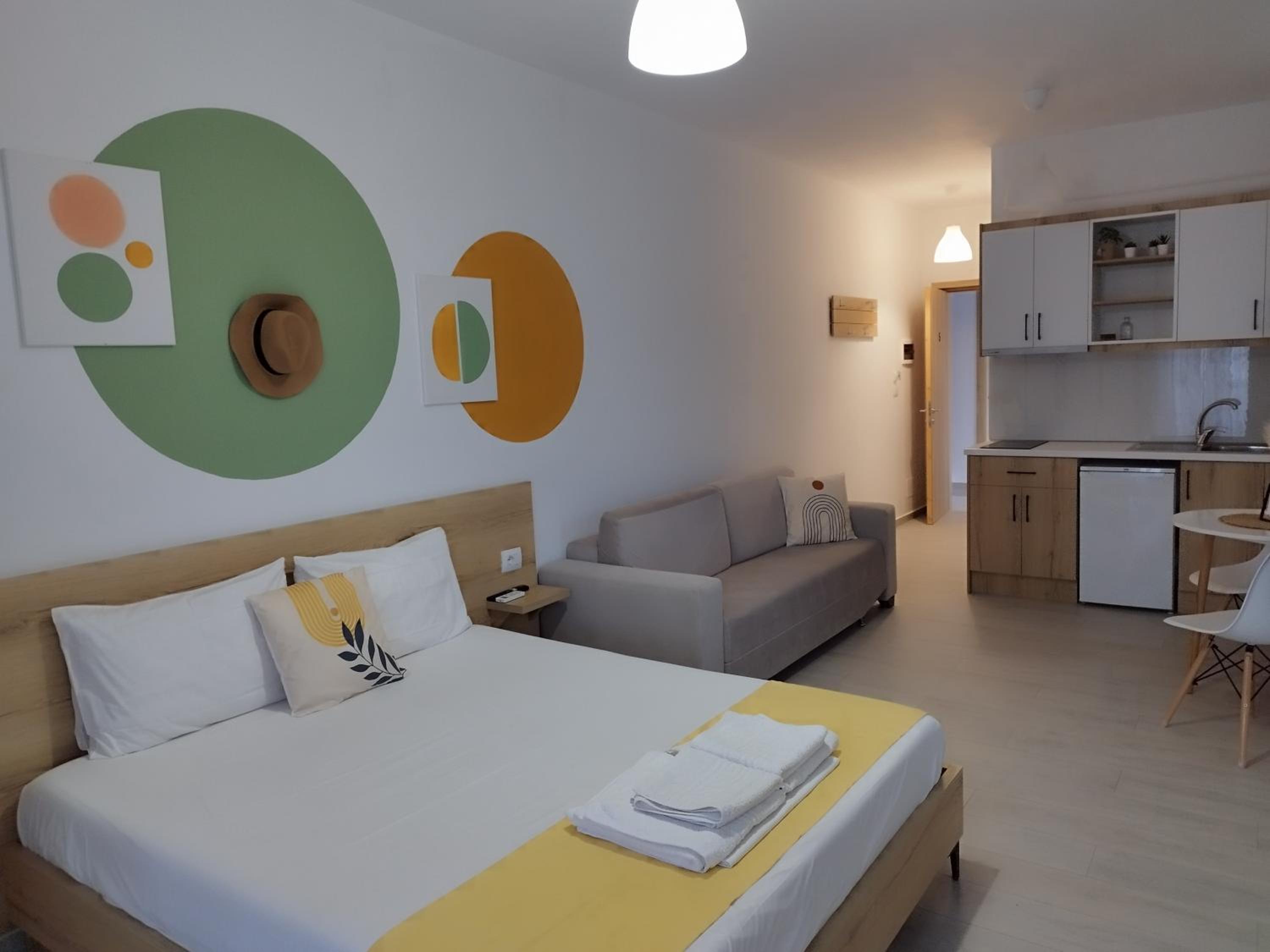 Iris Apartments Ksamil
