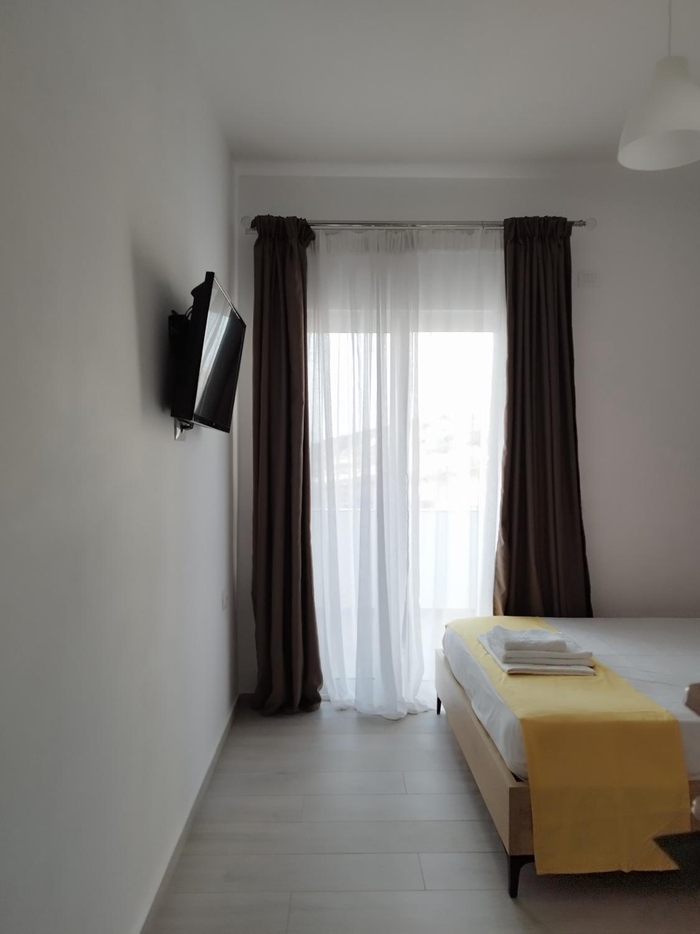 Iris Apartments Ksamil