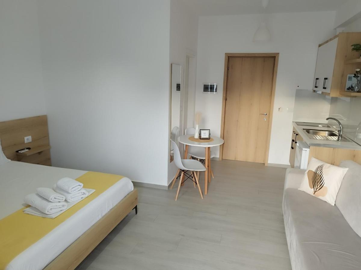 Iris Apartments Ksamil