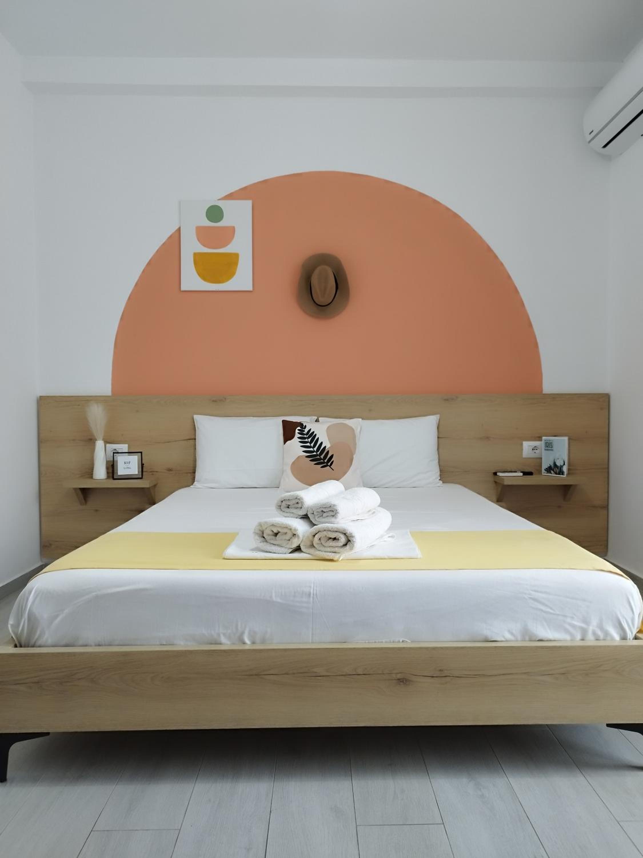 Iris Apartments Ksamil
