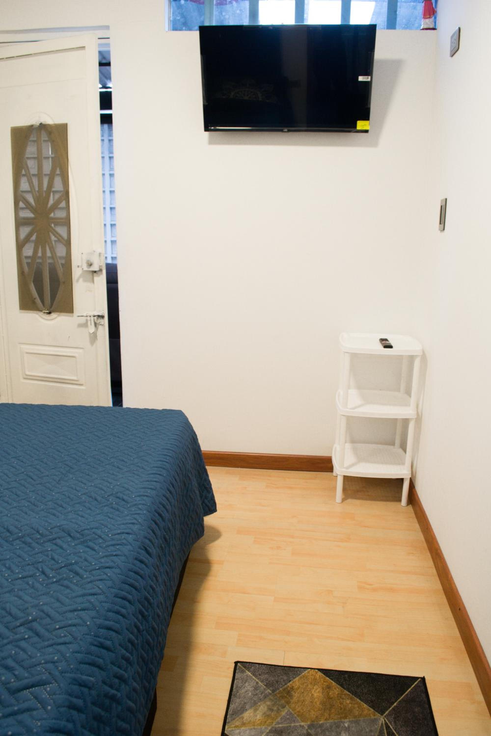Hostal Lucas Corferias - Habitaciones Privadas