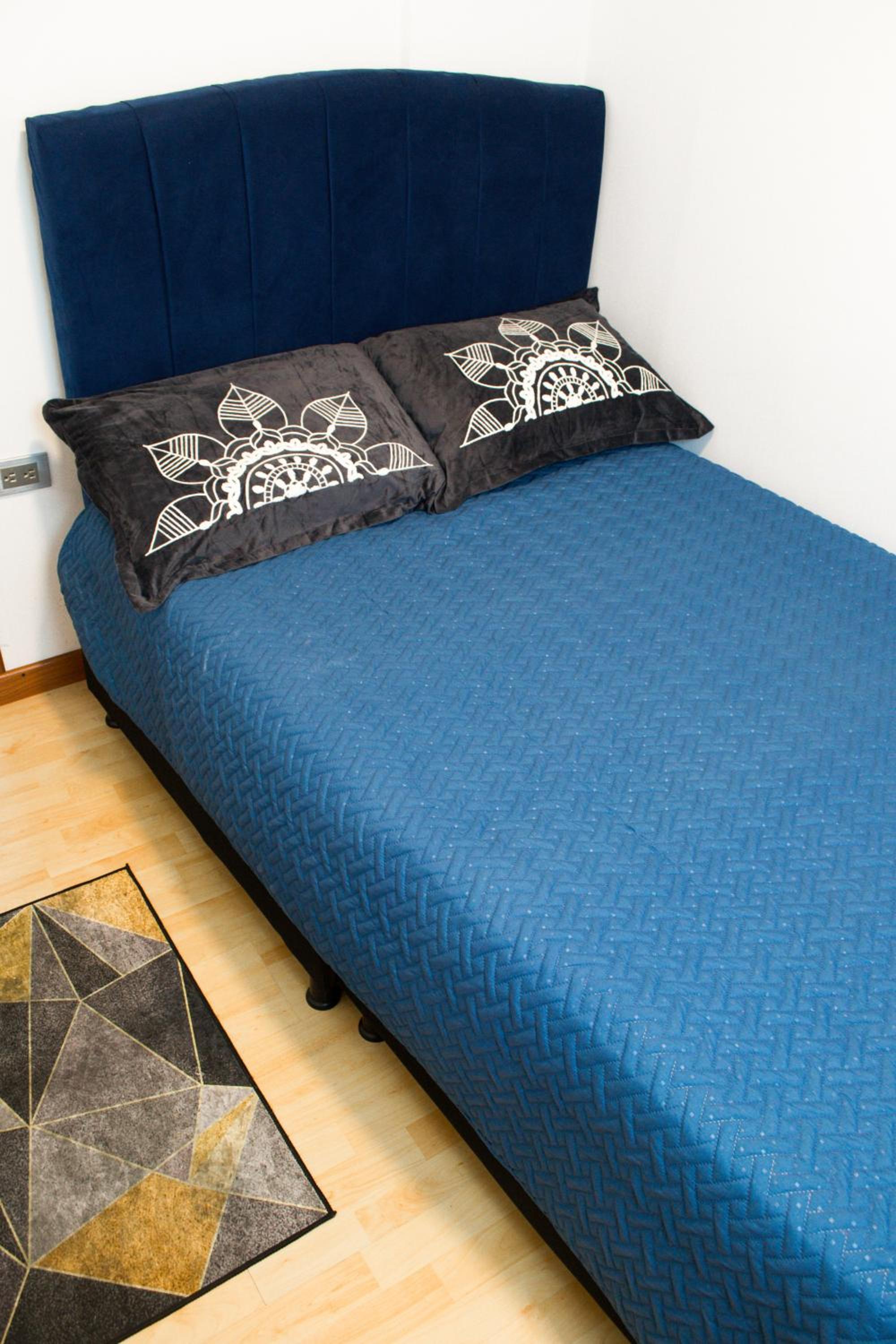 Hostal Lucas Corferias - Habitaciones Privadas