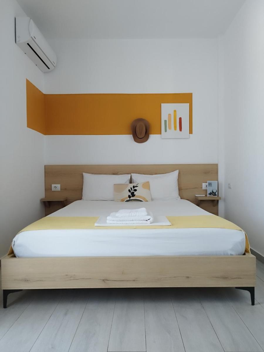 Iris Apartments Ksamil