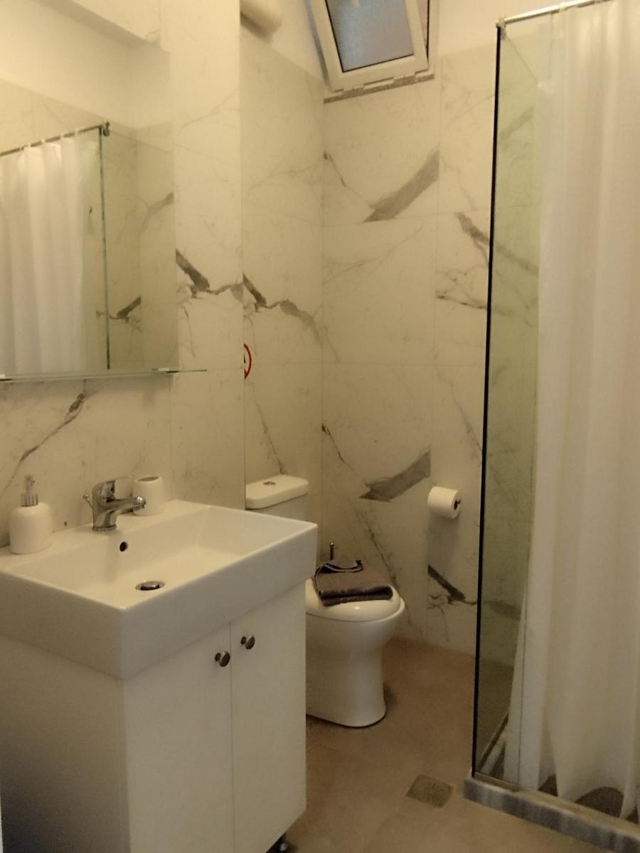 Iris Apartments Ksamil