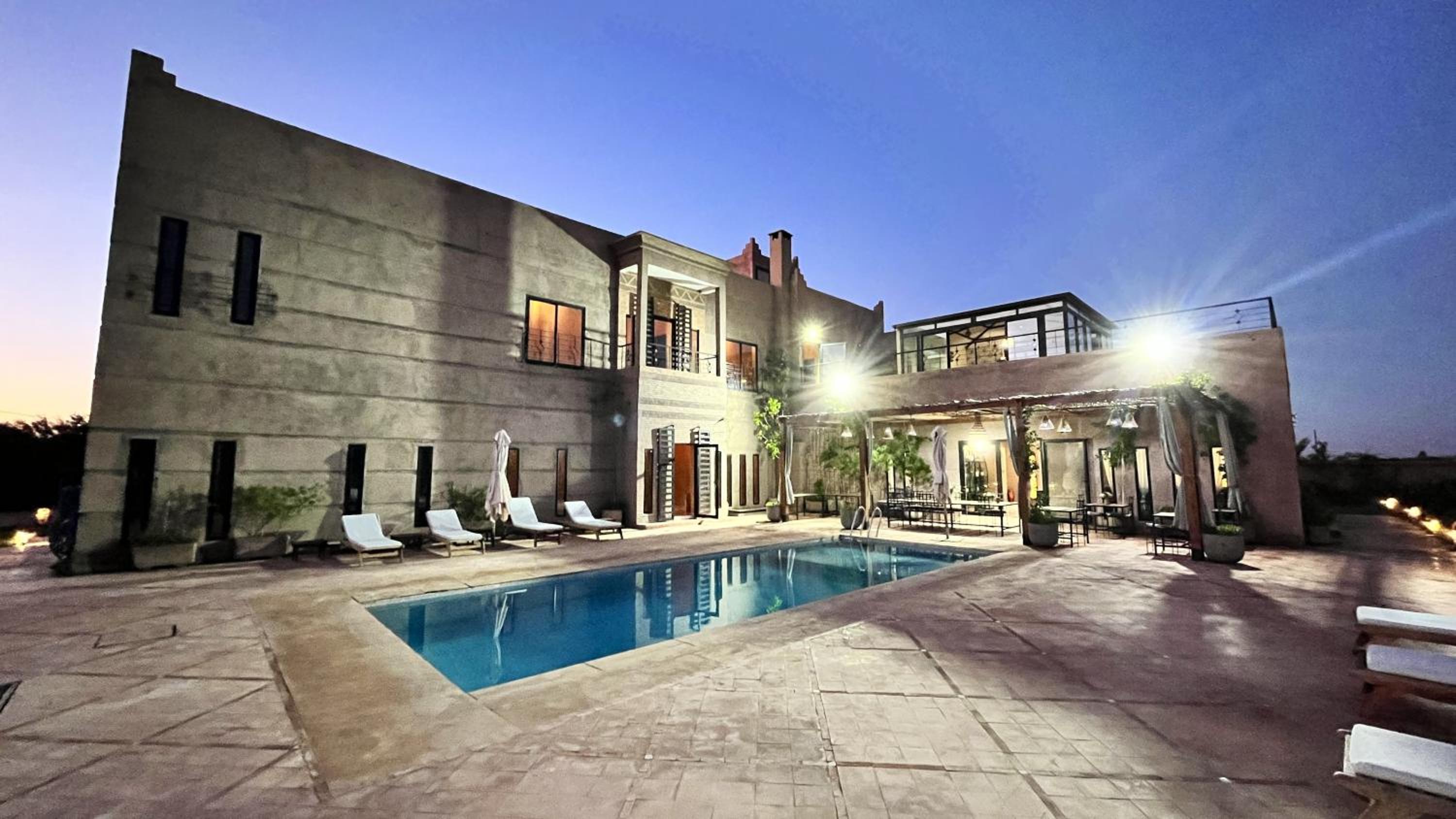 Spacious villa with pool near Marrakech view 4