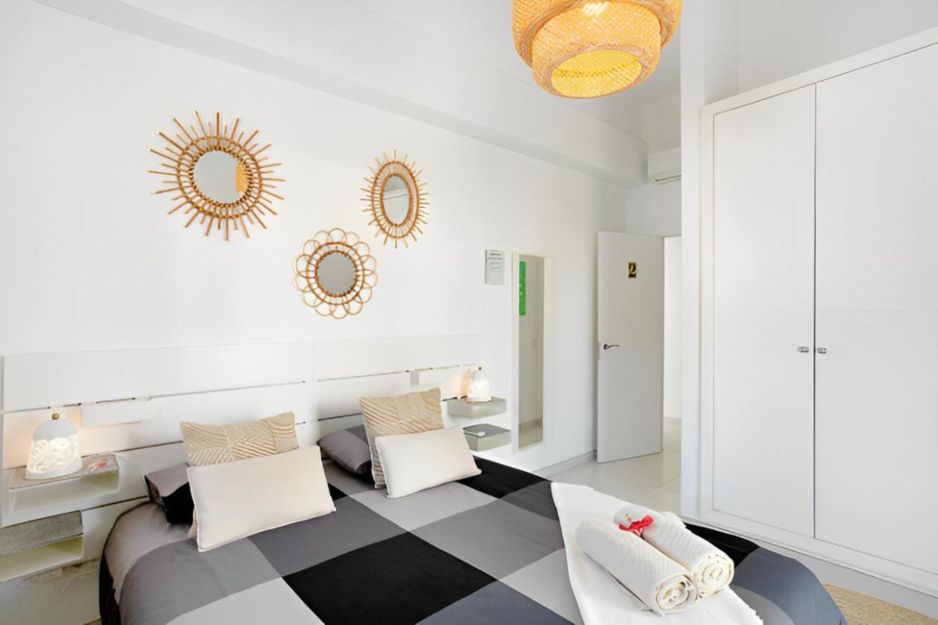 Luxury Boho Villa with Heated Pool, Rooftop and Panoramic Sea View in Amadores