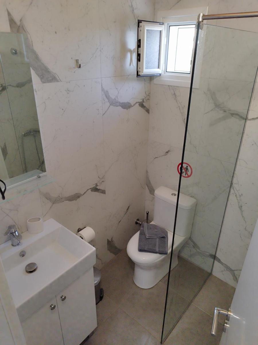 Iris Apartments Ksamil