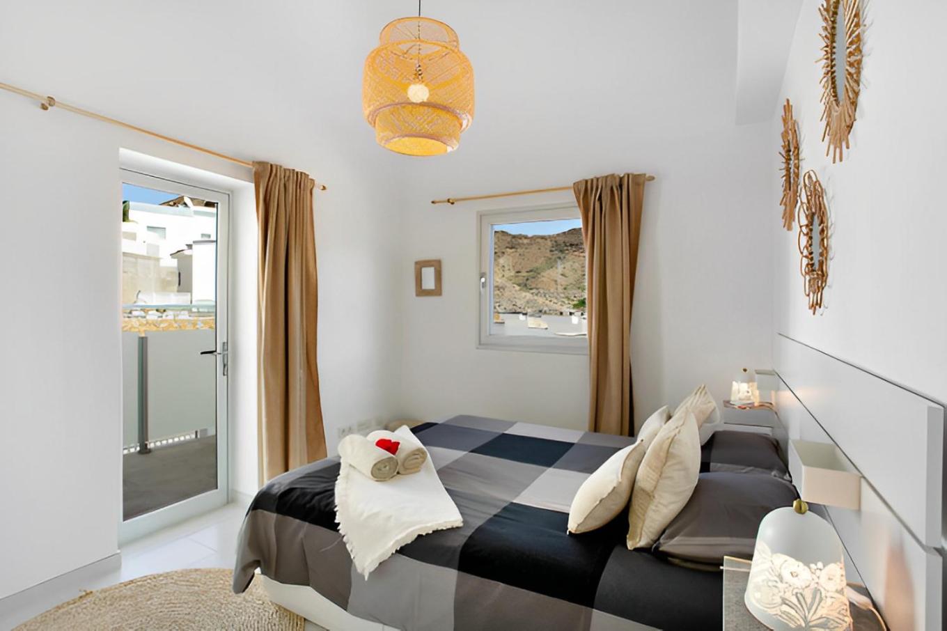 Luxury Boho Villa with Heated Pool, Rooftop and Panoramic Sea View in Amadores