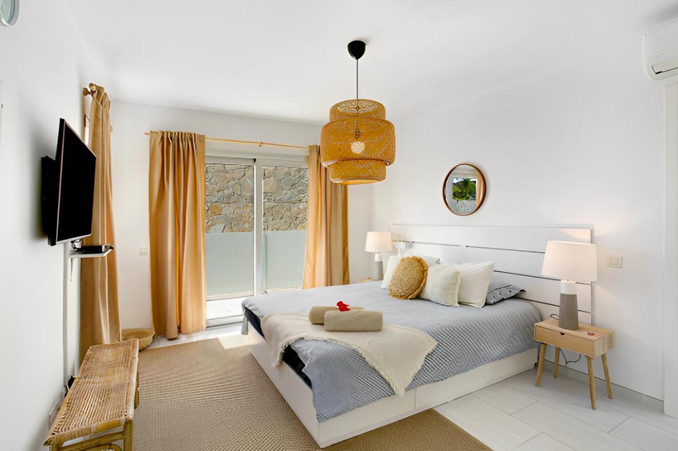Luxury Boho Villa with Heated Pool, Rooftop and Panoramic Sea View in Amadores