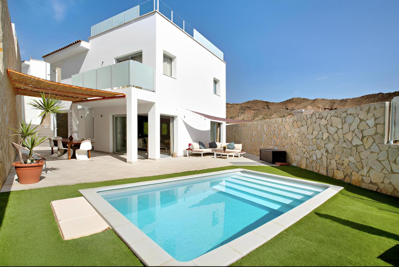 Luxury Boho Villa with Heated Pool, Rooftop and Panoramic Sea View in Amadores