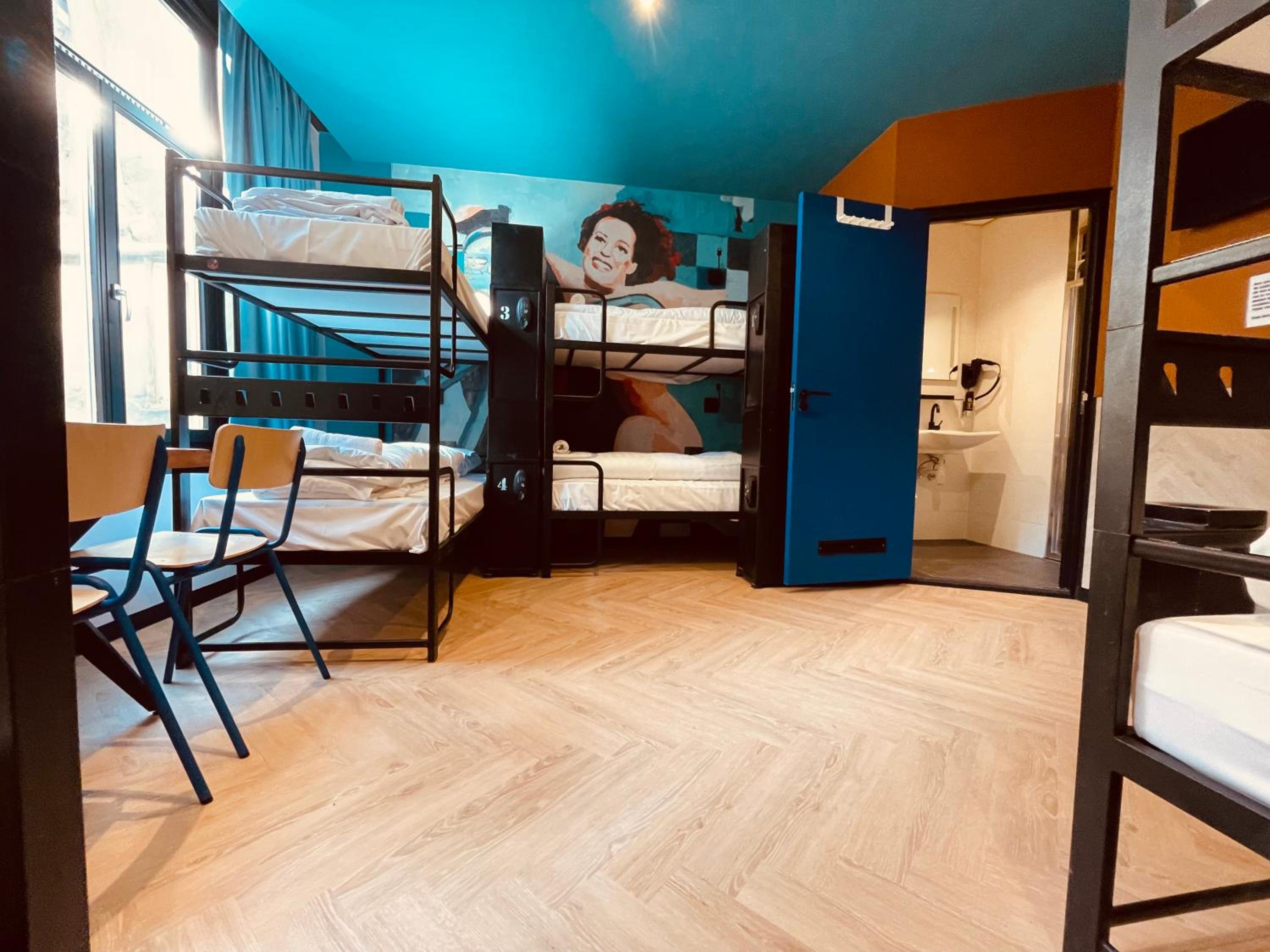 Heart of Amsterdam Hostel