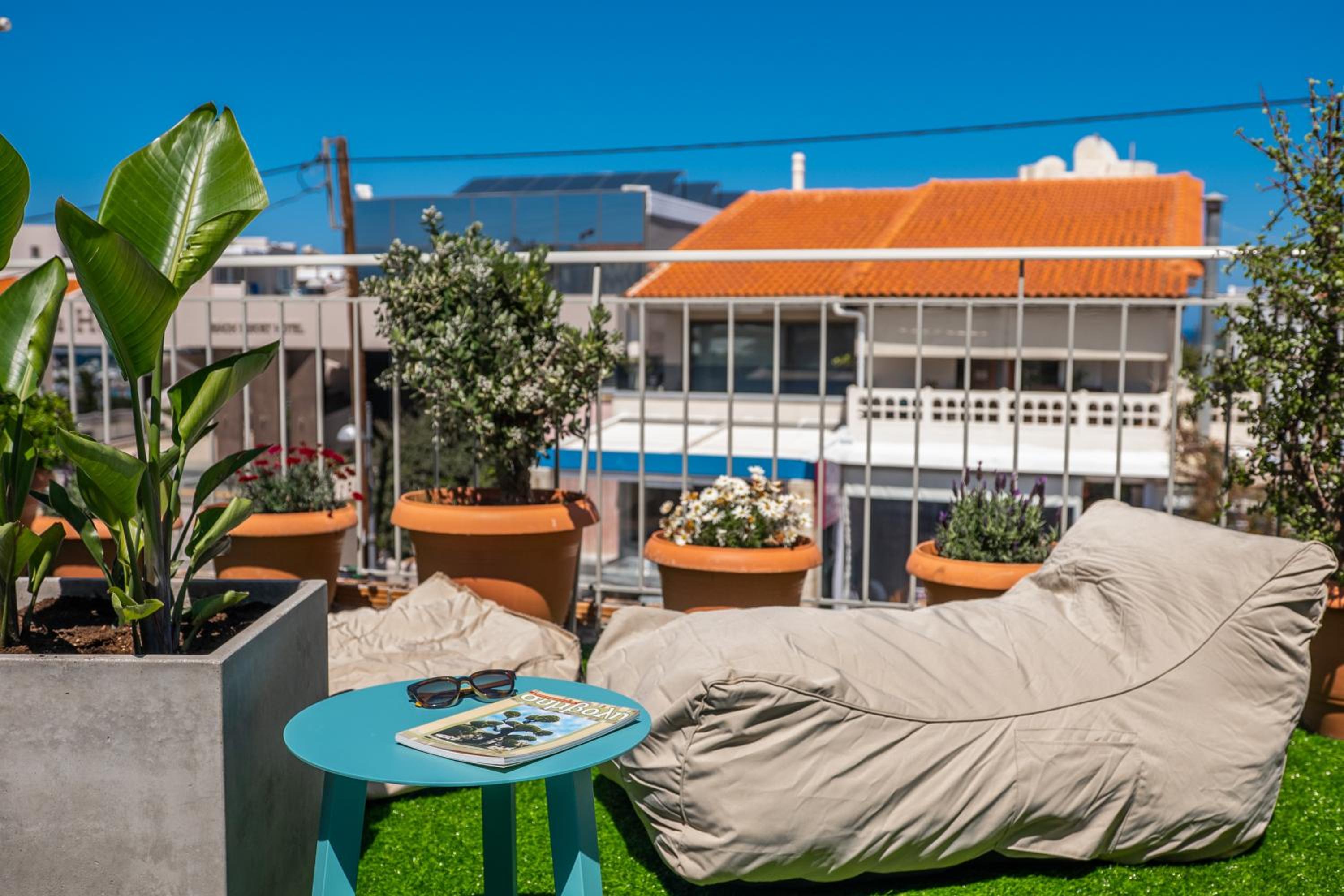 Philoxenia Deluxe Apartment