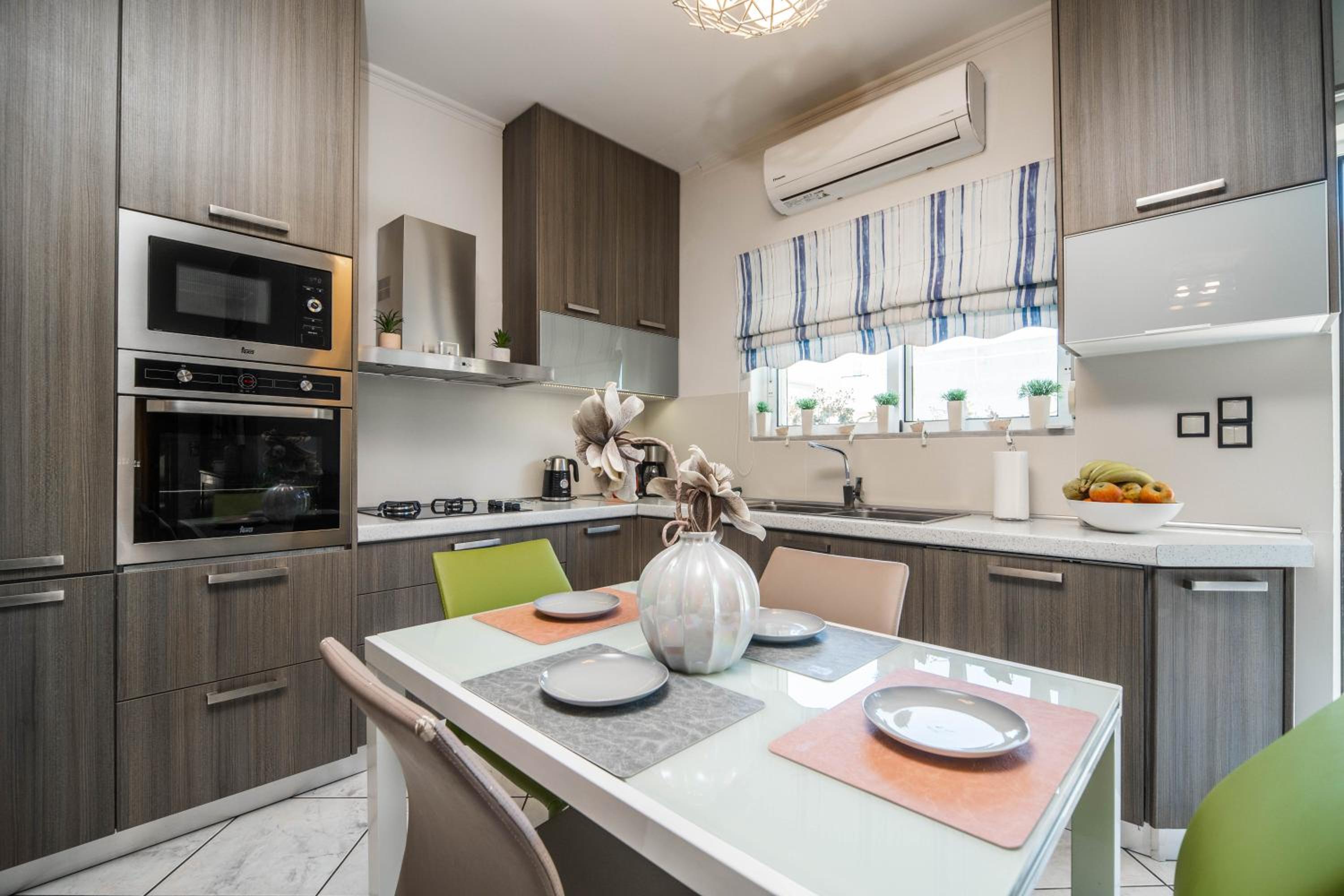 Philoxenia Deluxe Apartment