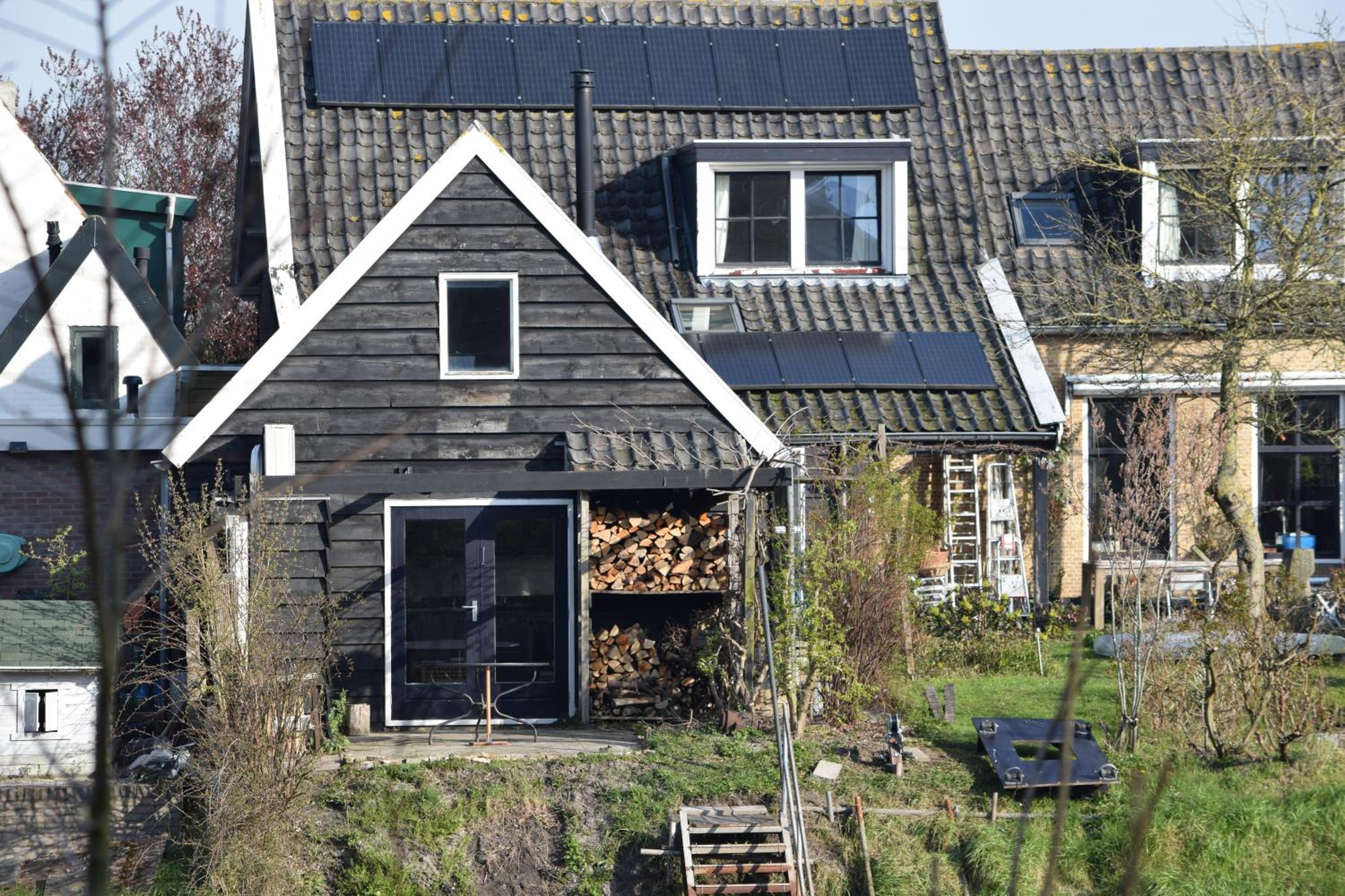 TIJ Tiny house aan het getijdewater in Zierikzee view 2
