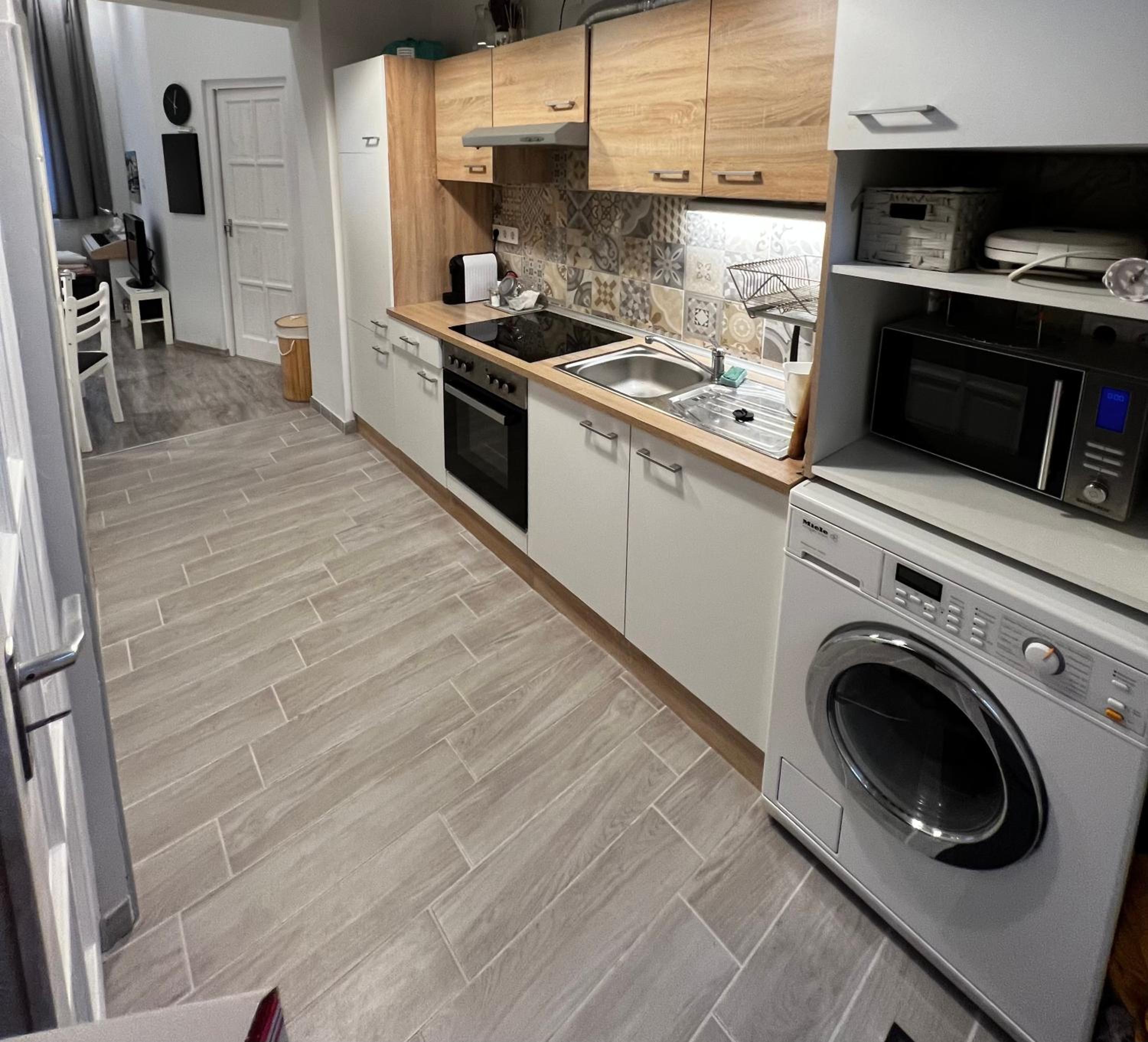 Pázmány Rest Apartman