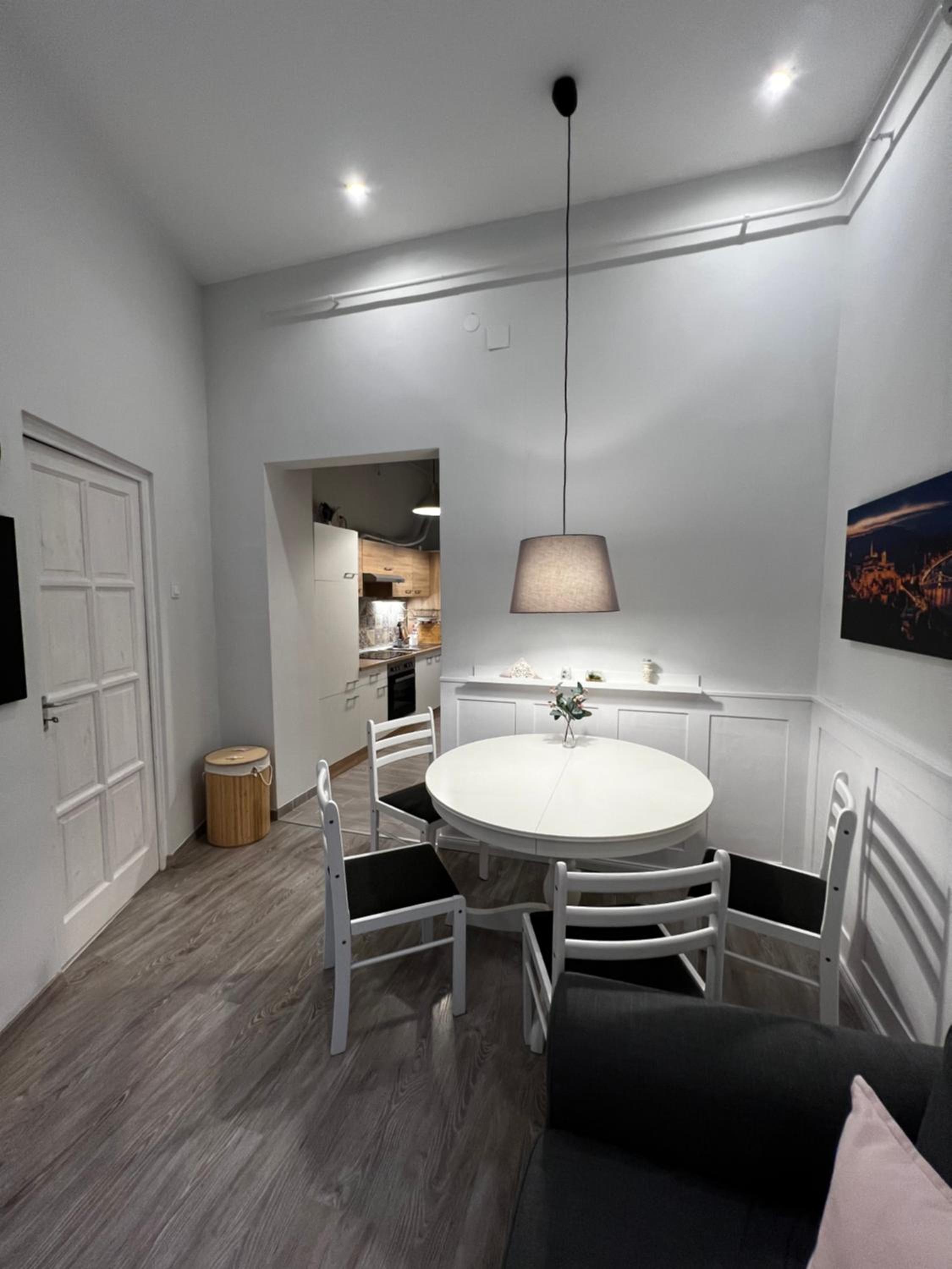 Pázmány Rest Apartman