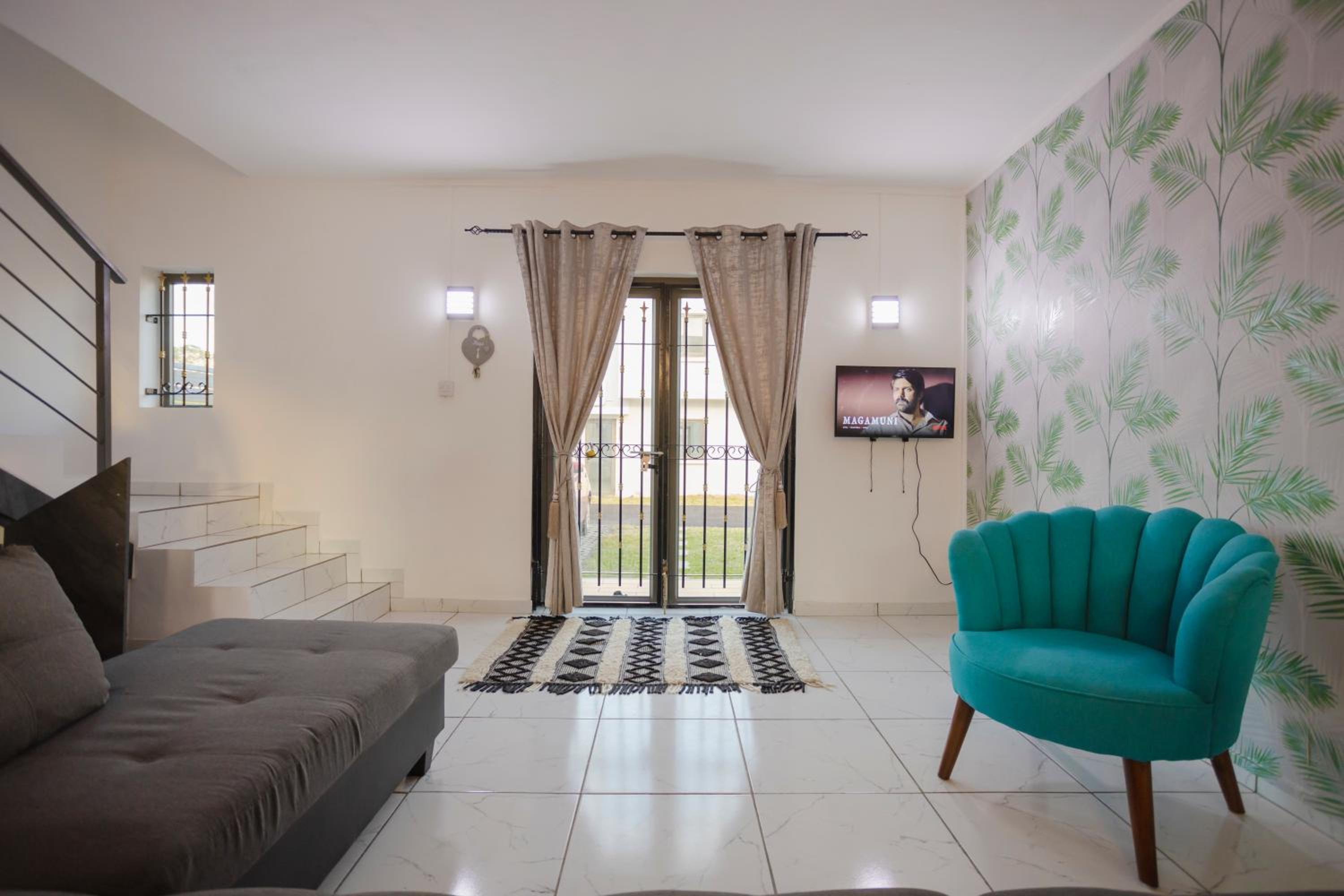 Le Palmiste lovely 2-bedroom duplex with pool view 5