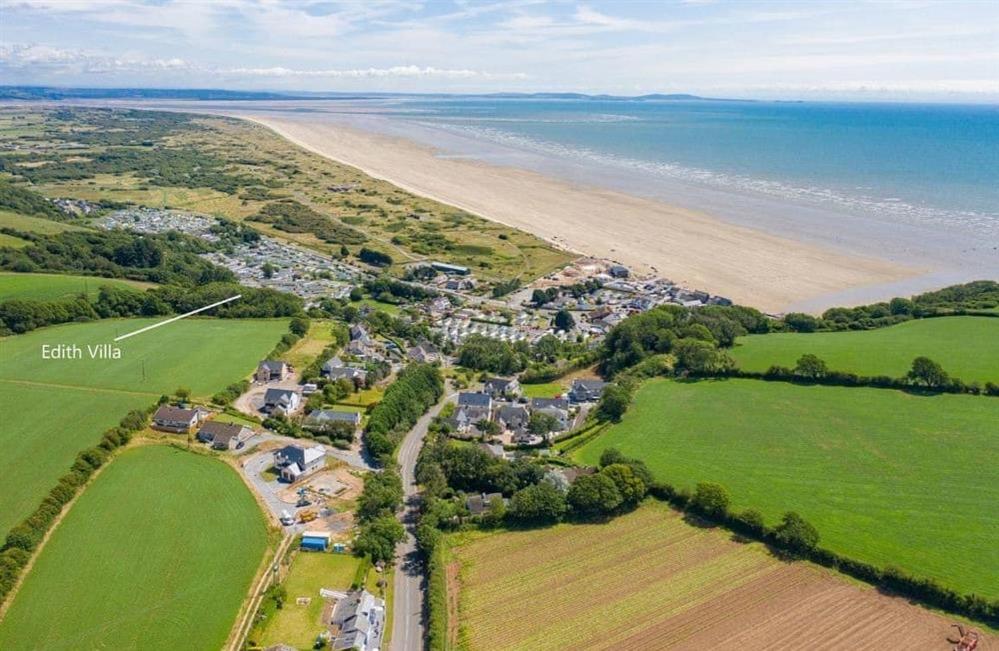 Pendine Sands Edith Villas - a luxury seaside home with beautiful sea views view 2