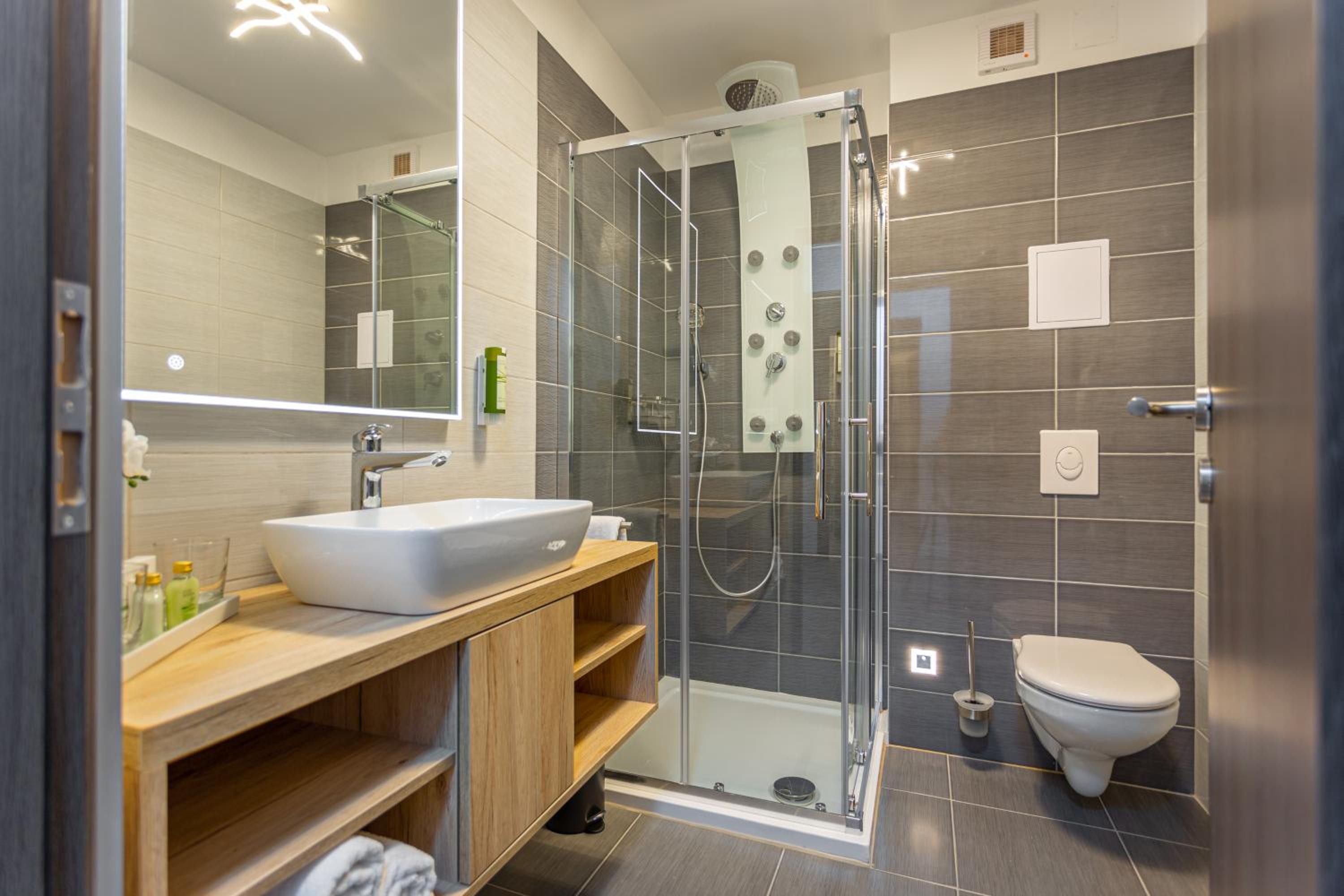 Viktória Apartman