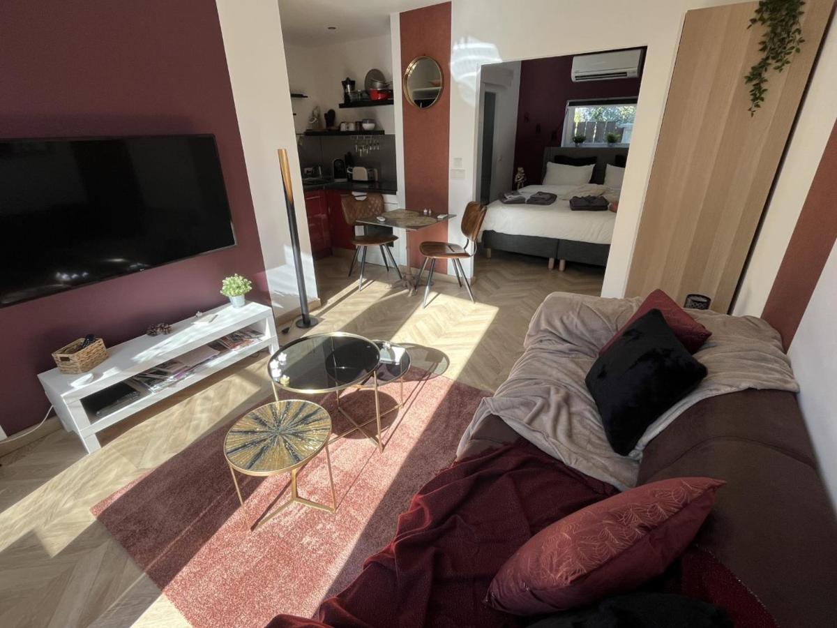 La suite de charme du Mas de la Fontaine de Jonquier avec SPA privatif view 5