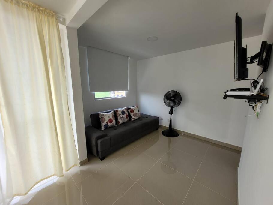 Cali Piso10 Sector Valle Del lili Apartamento Moderno Y Ventilado