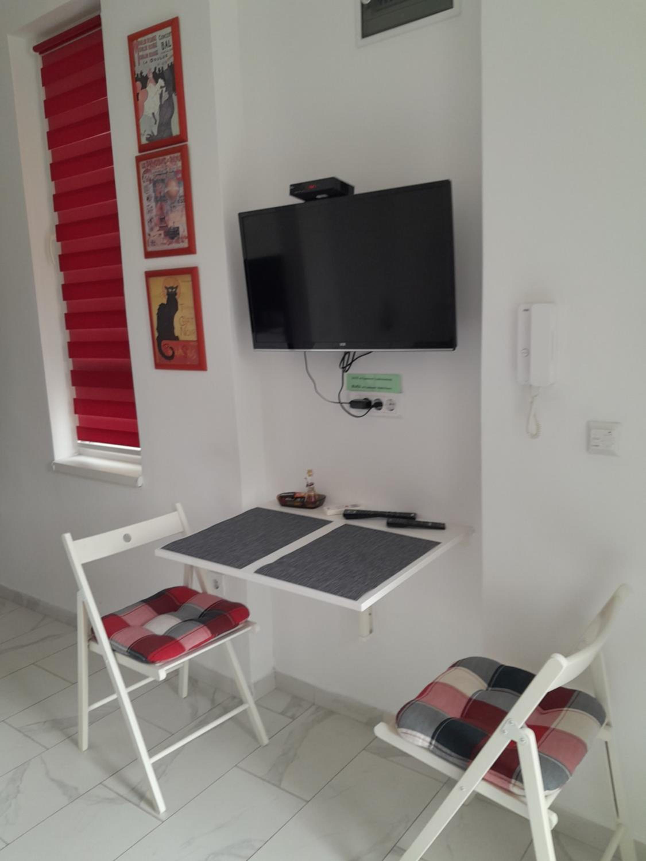 ROCK - Studio with 30m2 terrace view 5