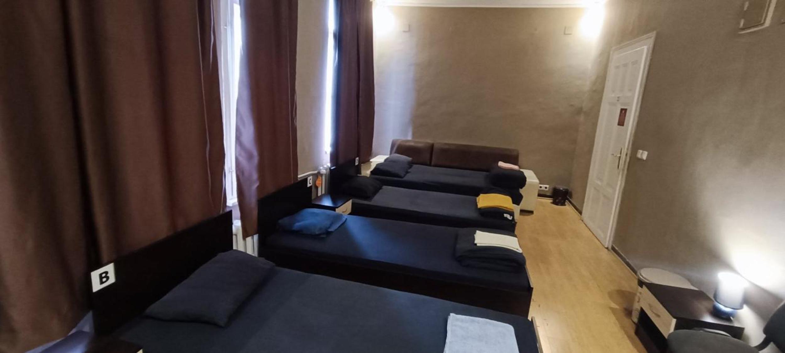 Deluxe rooms in the middle of the downtown view 2