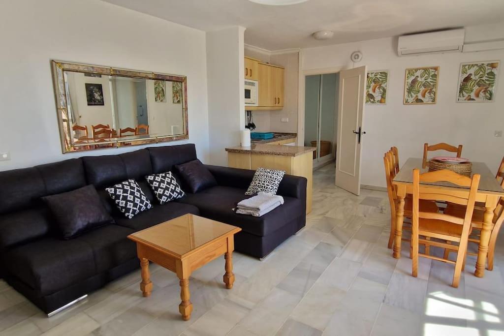 Bonito apartamento de dos dormitorios Pueblo Evita