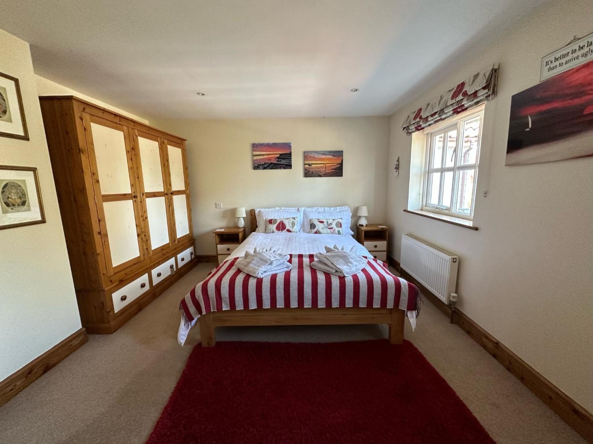 Rockhopper Cottage, Waldringfield view 2
