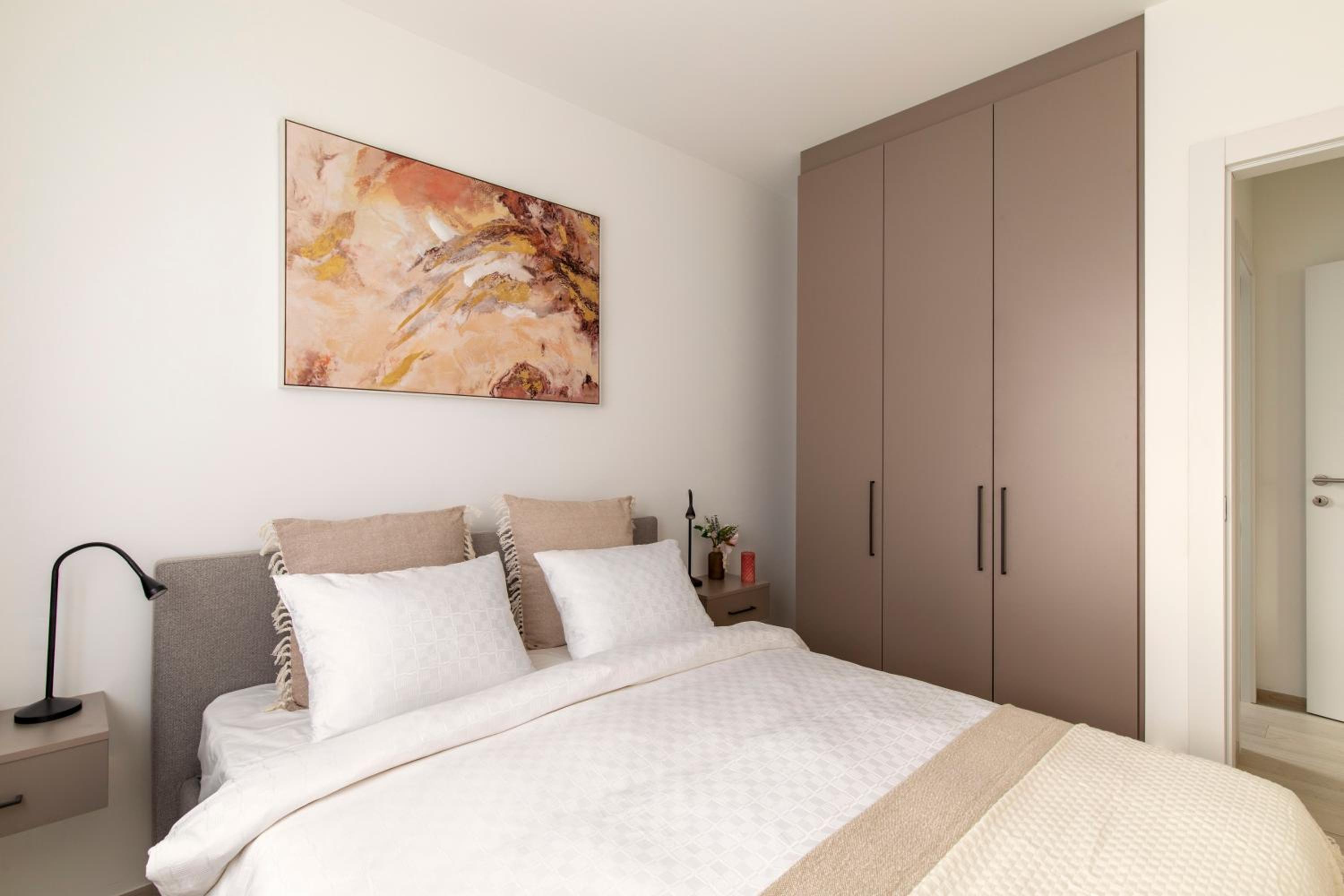 Lugano Superior Suites - Free Parking