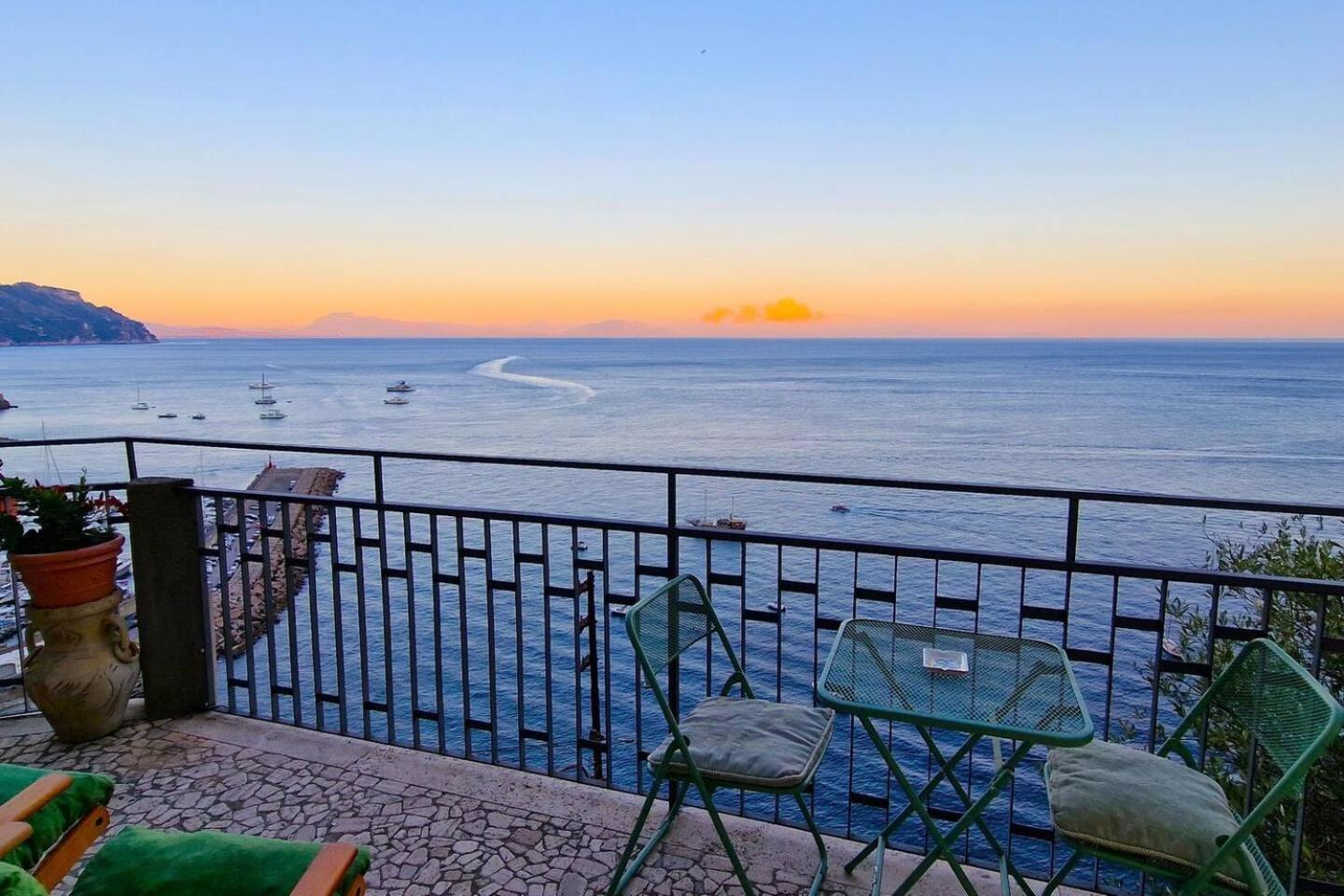 Amalfi Sea View Villa with Solarium Terrace & Bbq photo 4