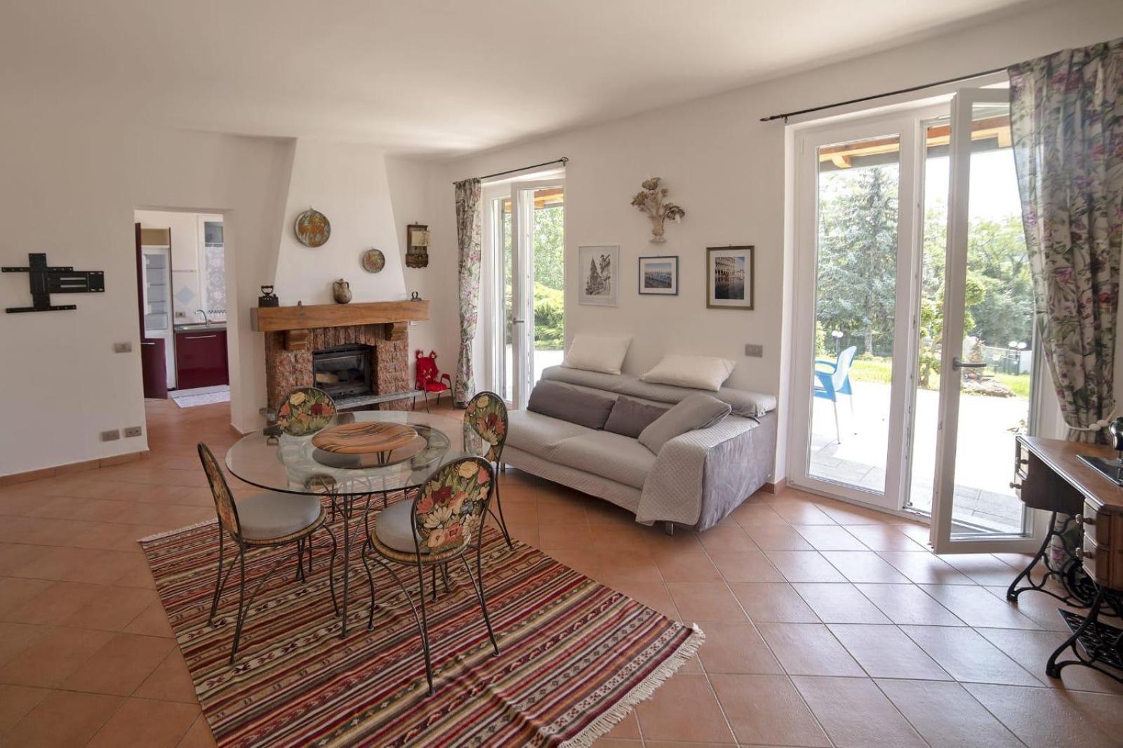 Casa Vacanze AL CAPRIANO appartamento Mora view 4
