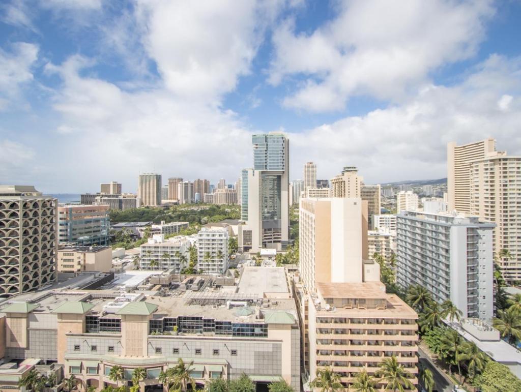 Marine Surf Waikiki 2108 - Parking Included