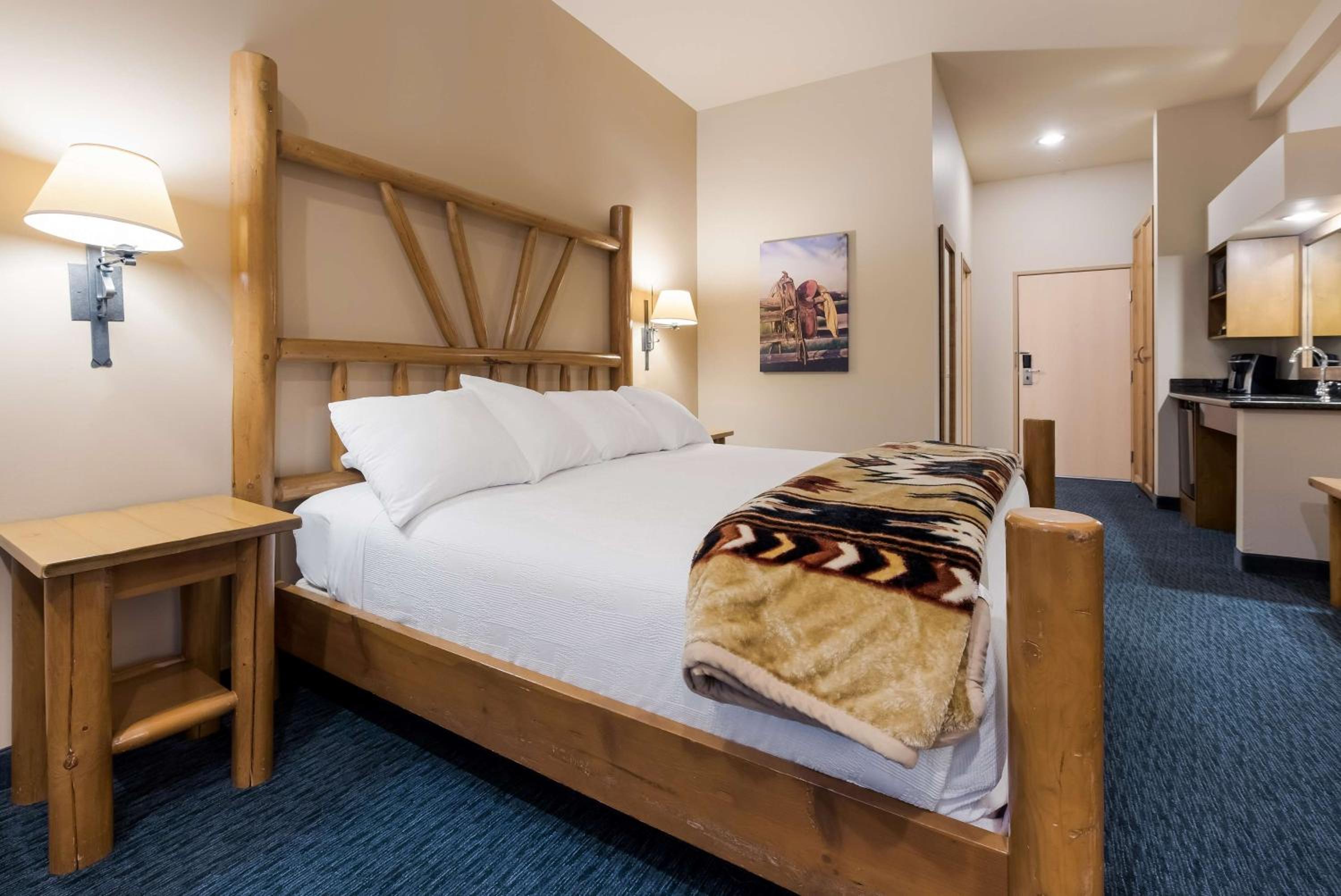 Best Western Plus Kentwood Lodge - Property Image 16