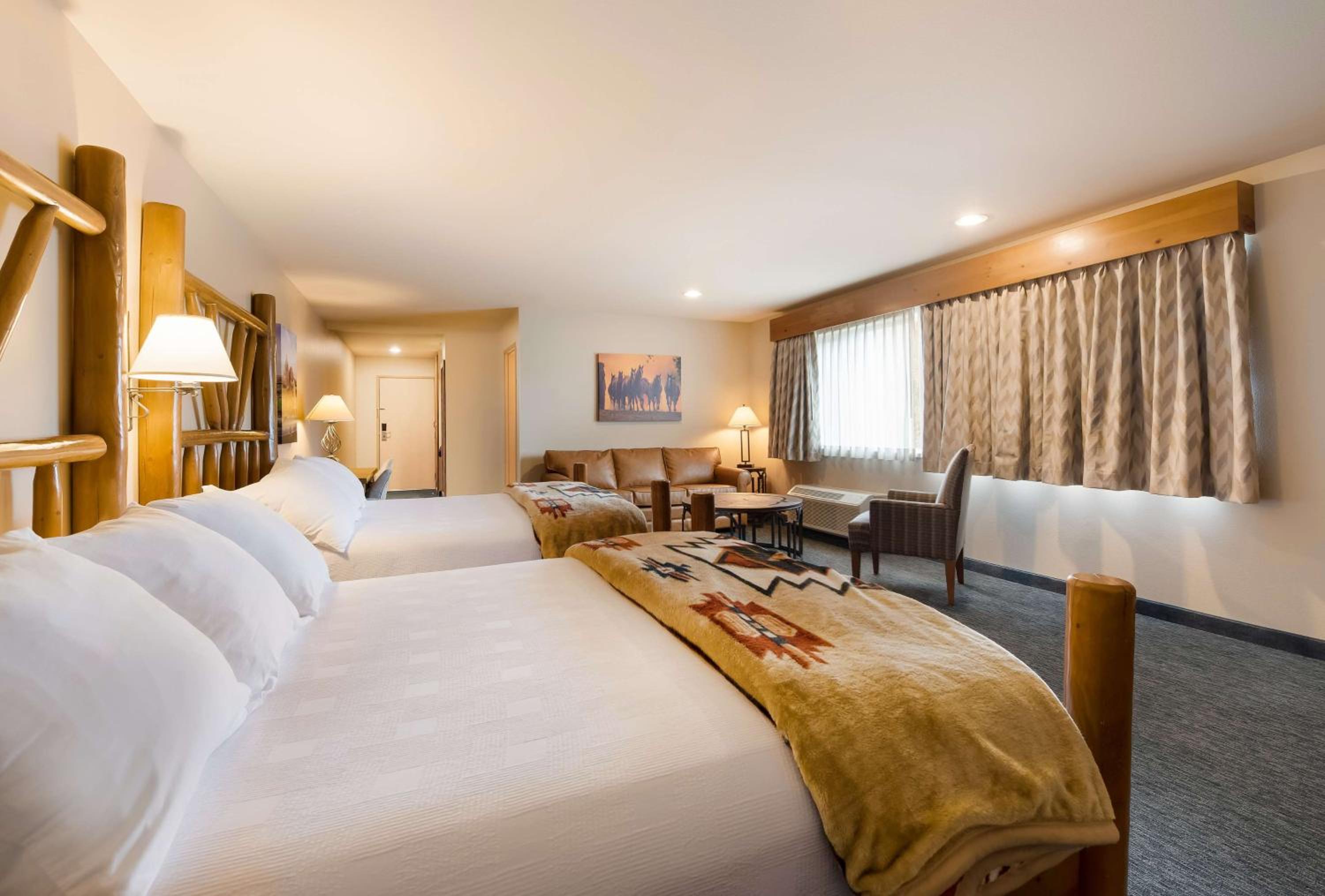 Best Western Plus Kentwood Lodge - Property Image 12