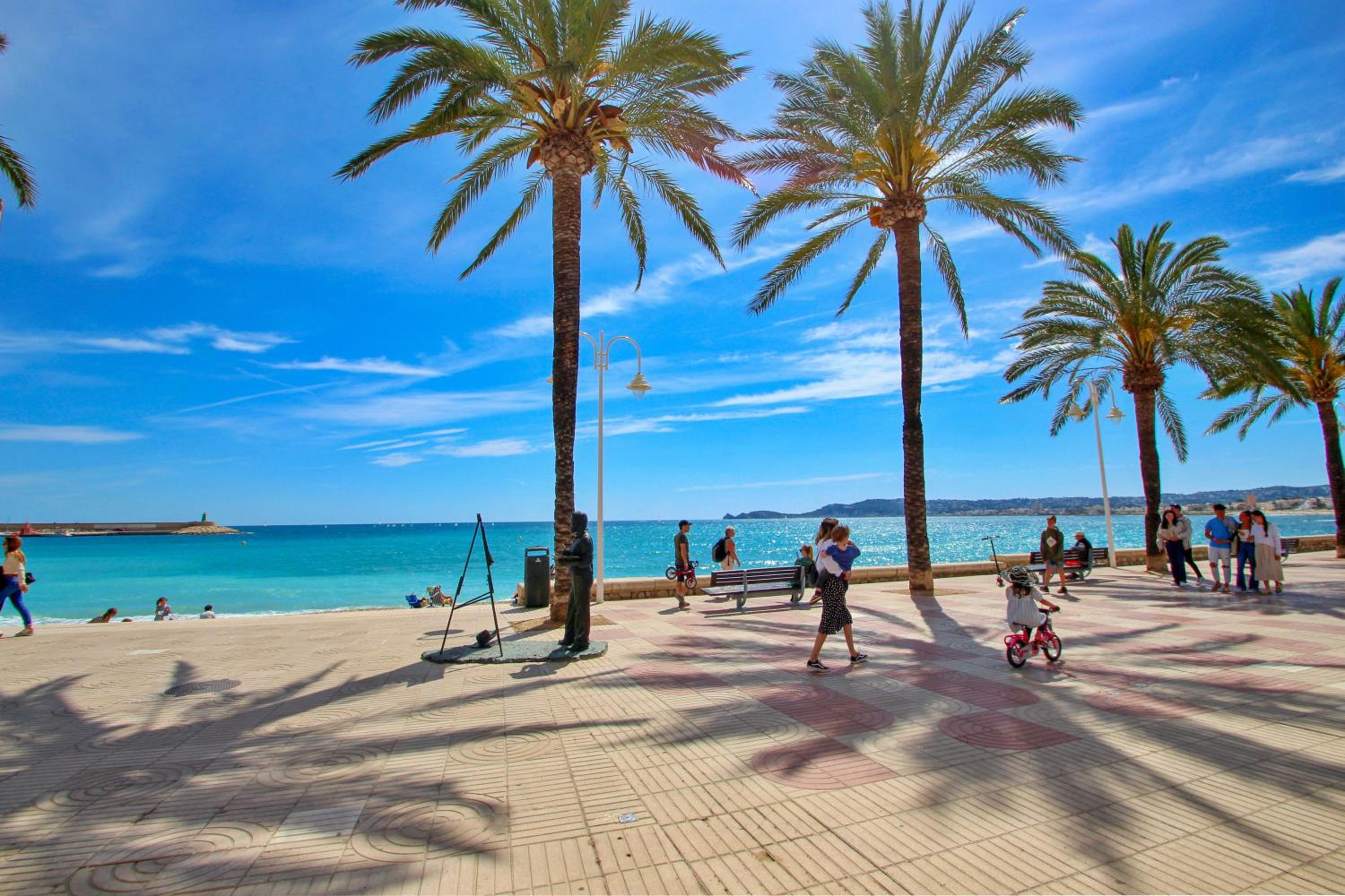 Aduport - holiday apartment close to beach in Javea view 2