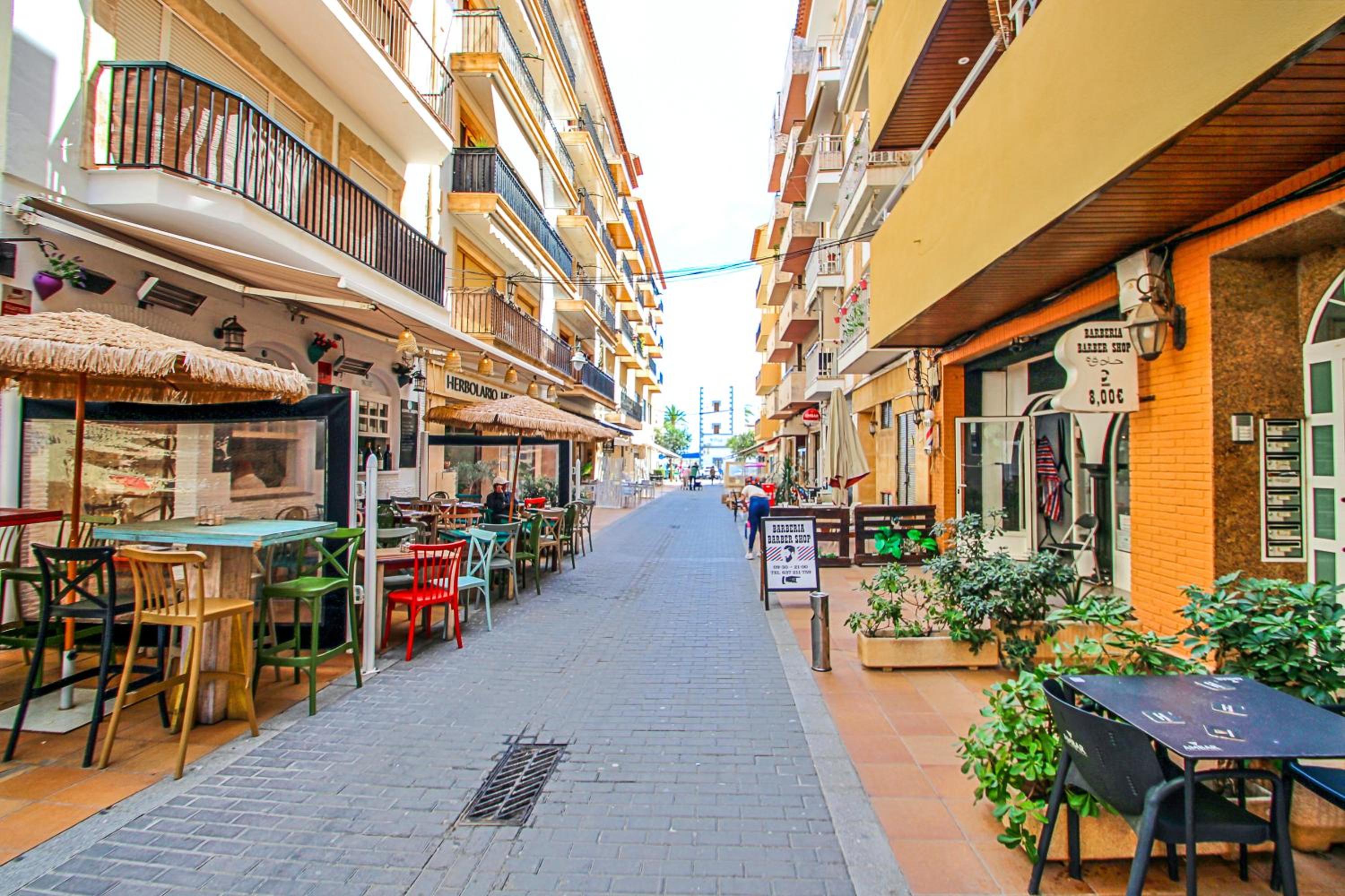 Aduport - holiday apartment close to beach in Javea view 4