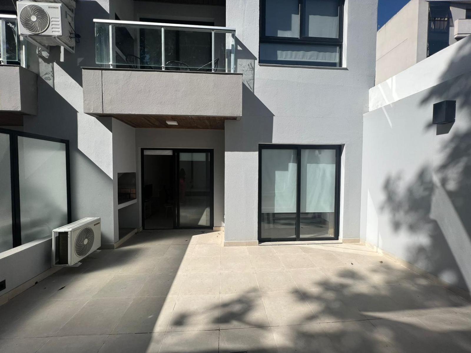 Departamento moderno con parrilla privada para 3