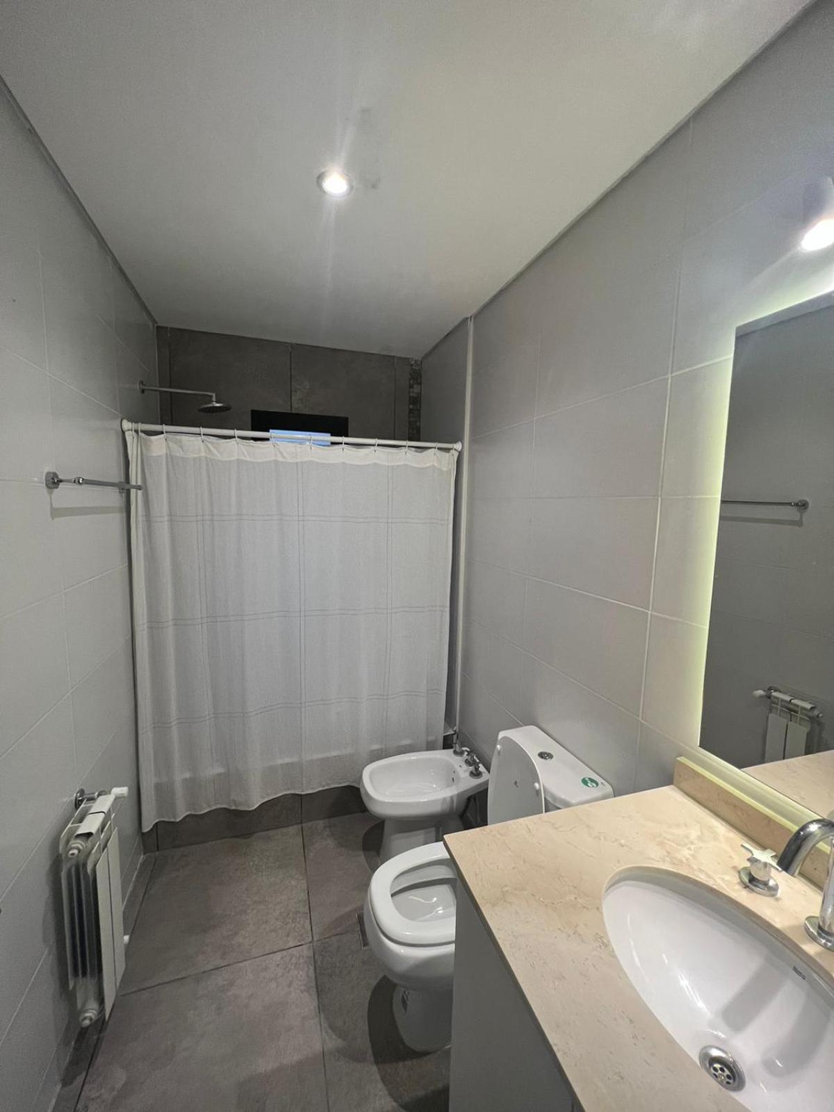 Departamento moderno con parrilla privada para 3