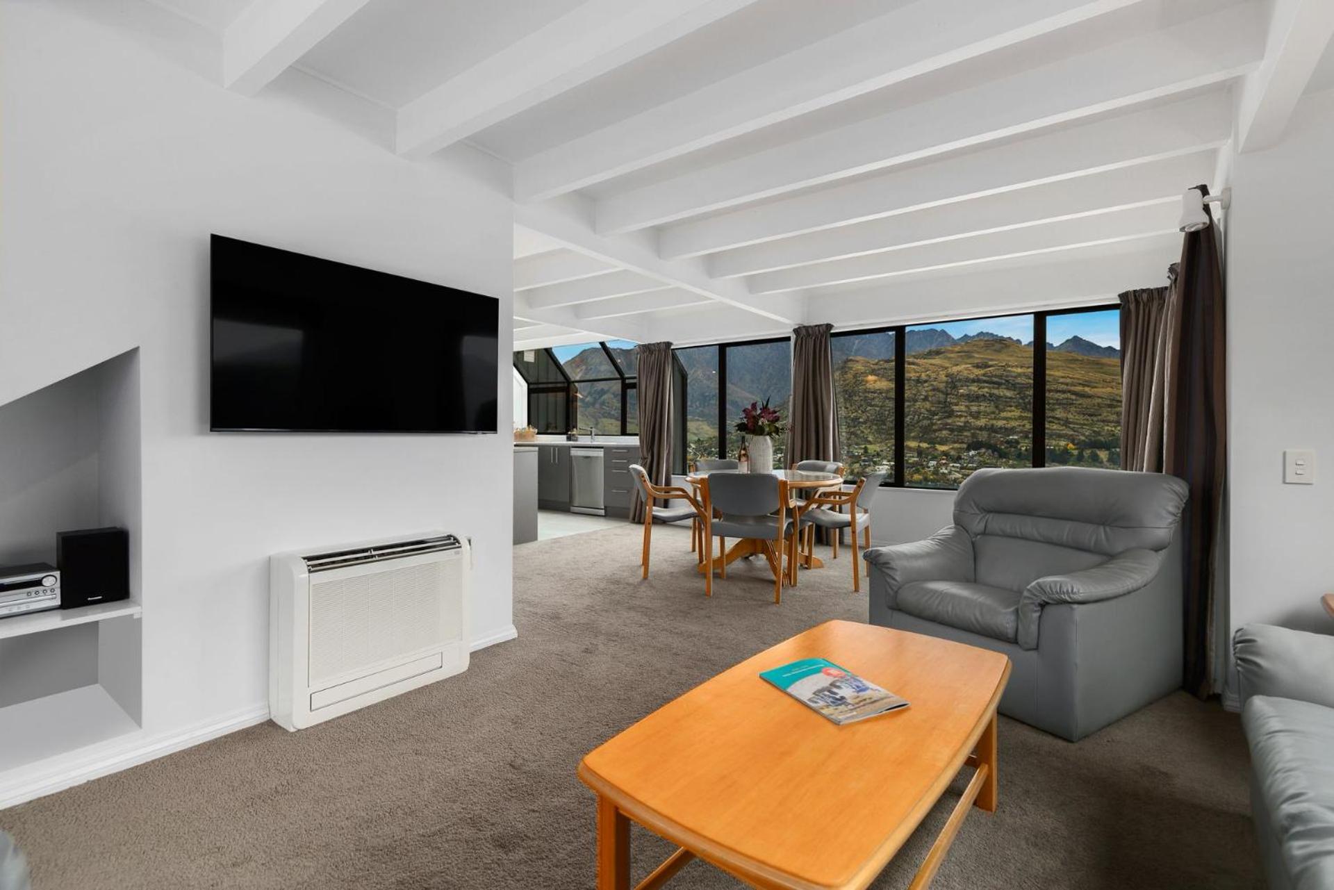 Woodlands Close Retreat
