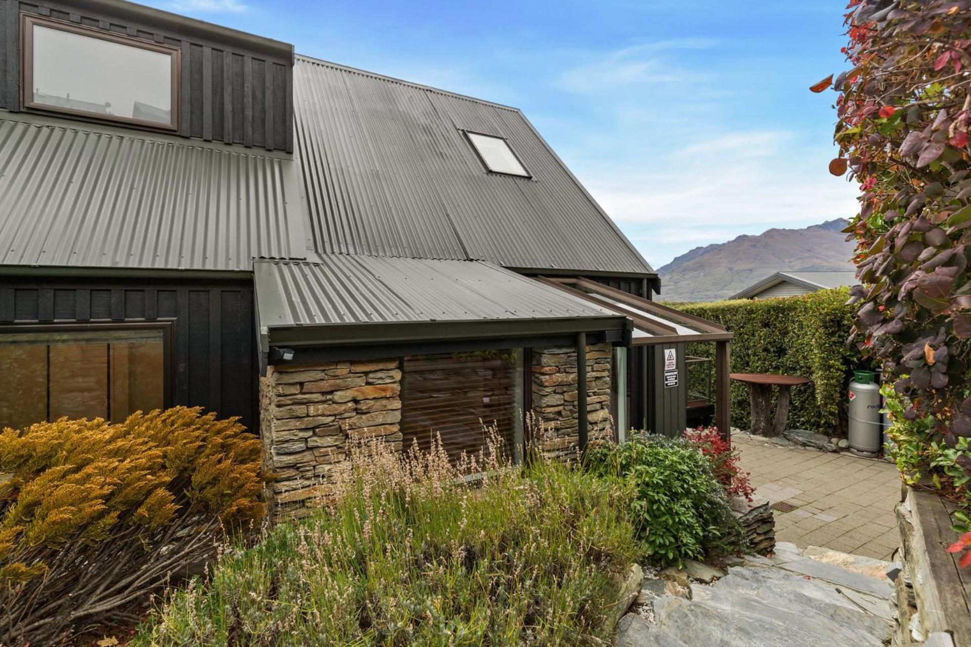 Woodlands Close Retreat