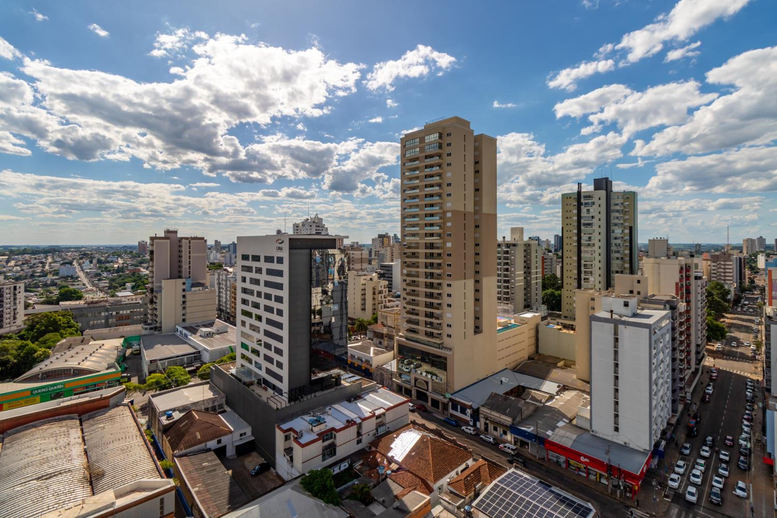 Pôr do sol 18º andar vista da cidade CENTRAL, Garagem NOVO
