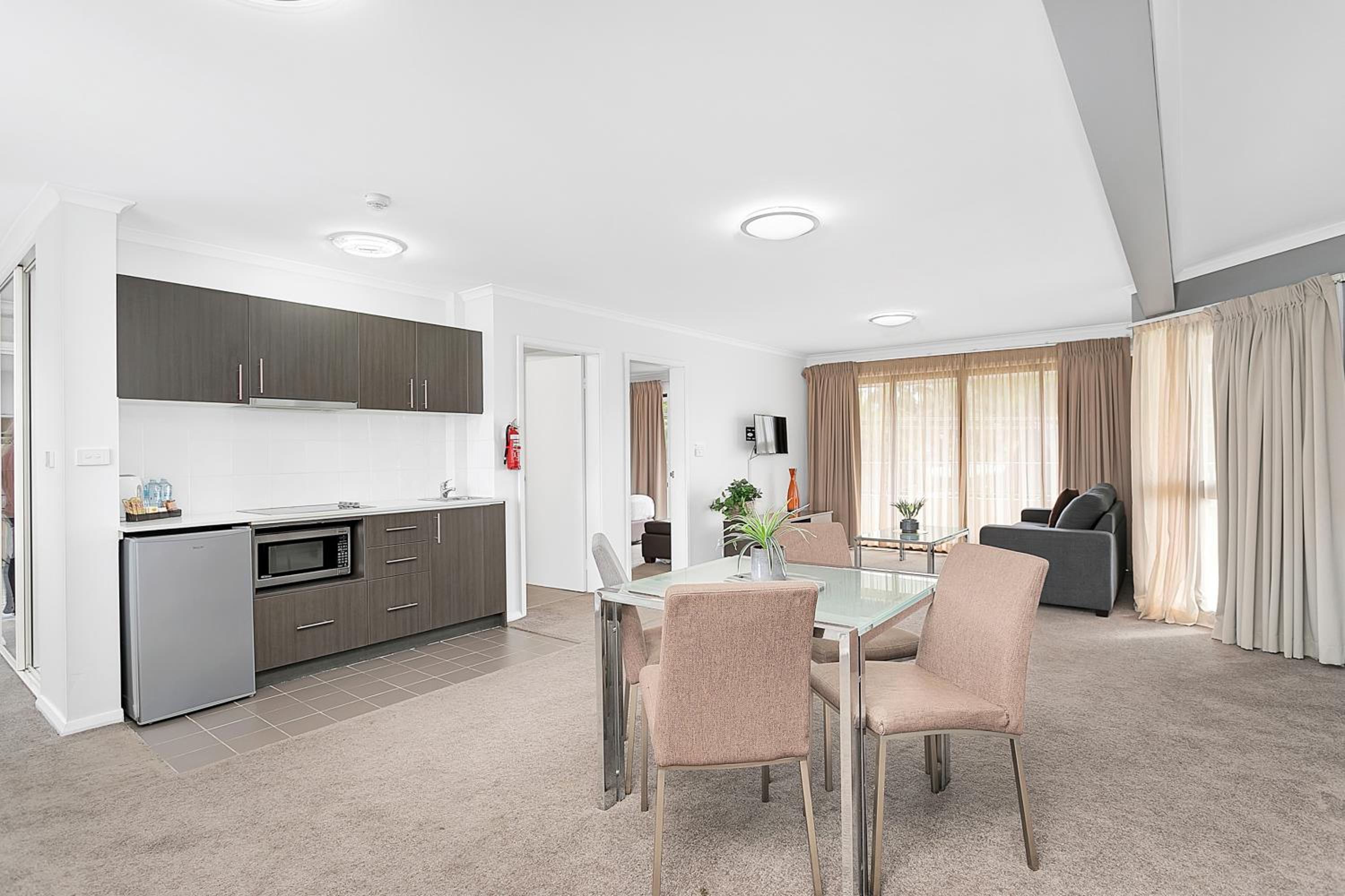 Peninsula Nelson Bay Motel and Serviced Apartments