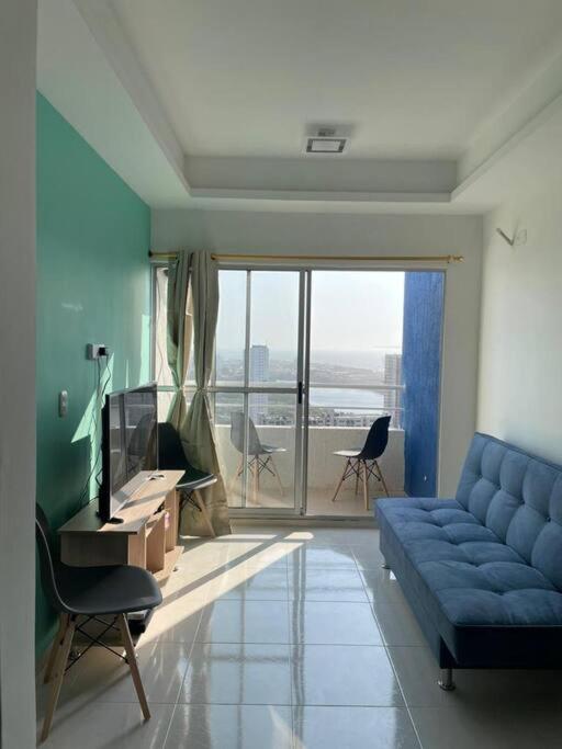 Hermosa vista desde el piso 31 cerca a Marbella
