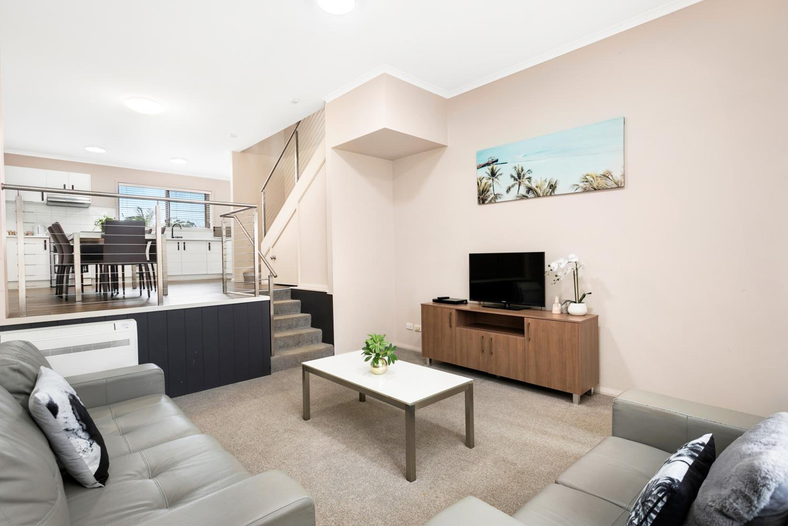 Peninsula Nelson Bay Motel and Serviced Apartments