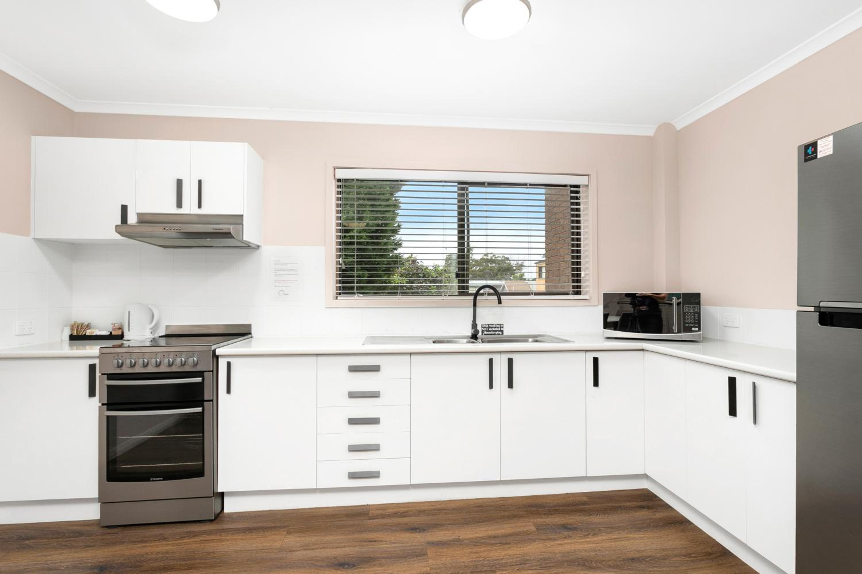 Peninsula Nelson Bay Motel and Serviced Apartments