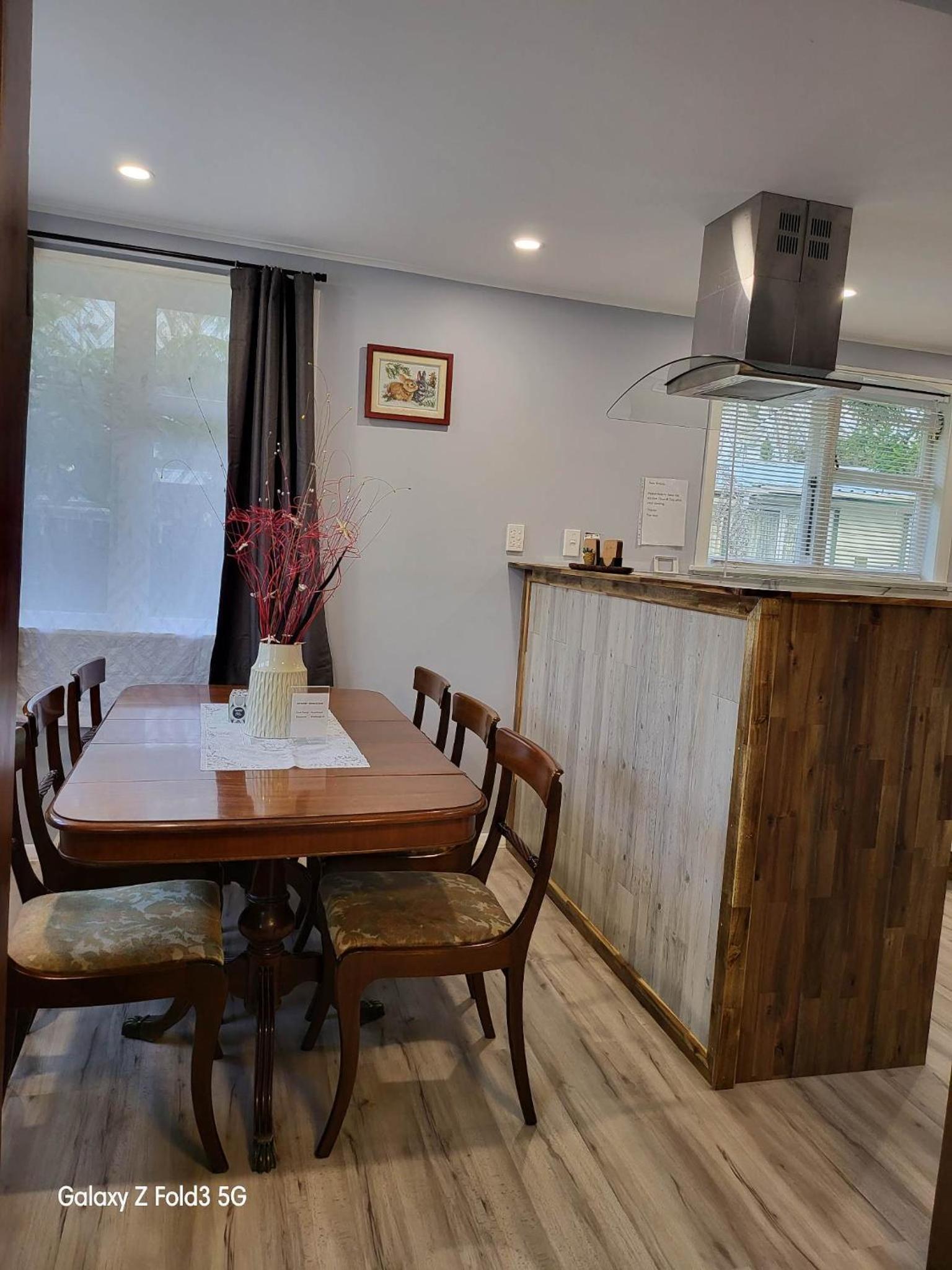 Holiday Homestay Near CBD view 3