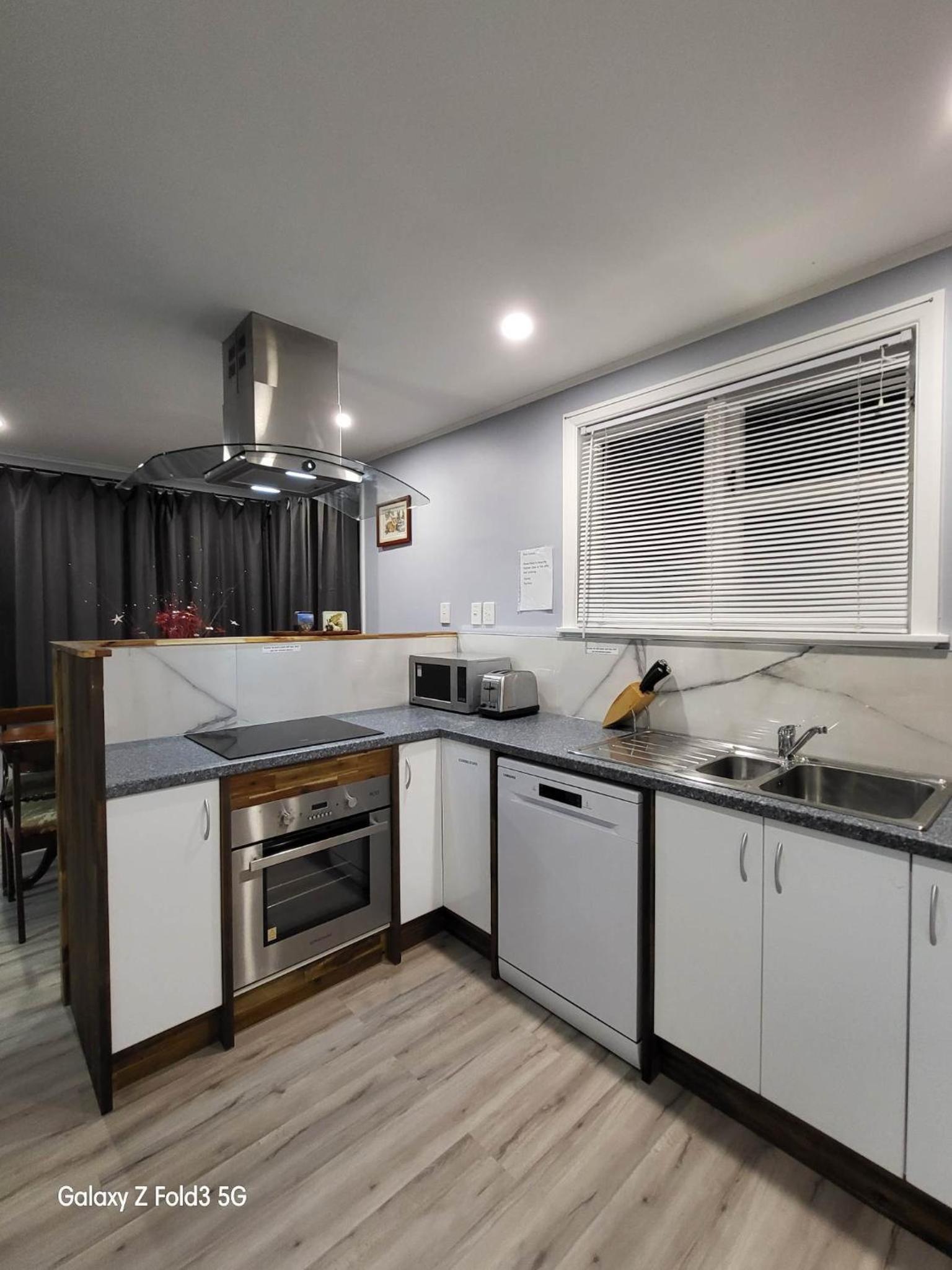 Holiday Homestay Near CBD view 5