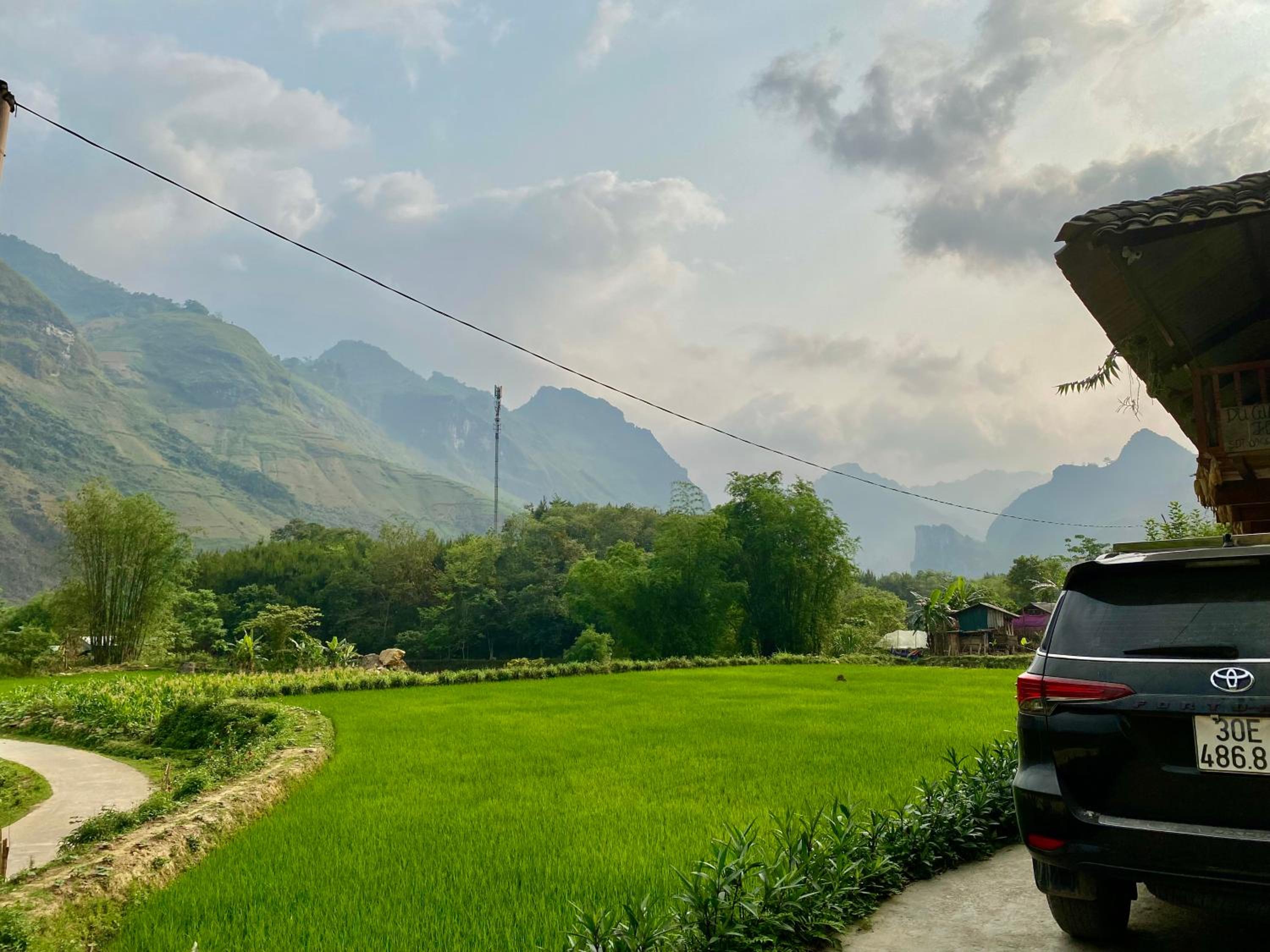 Du Gia Field View Homestay